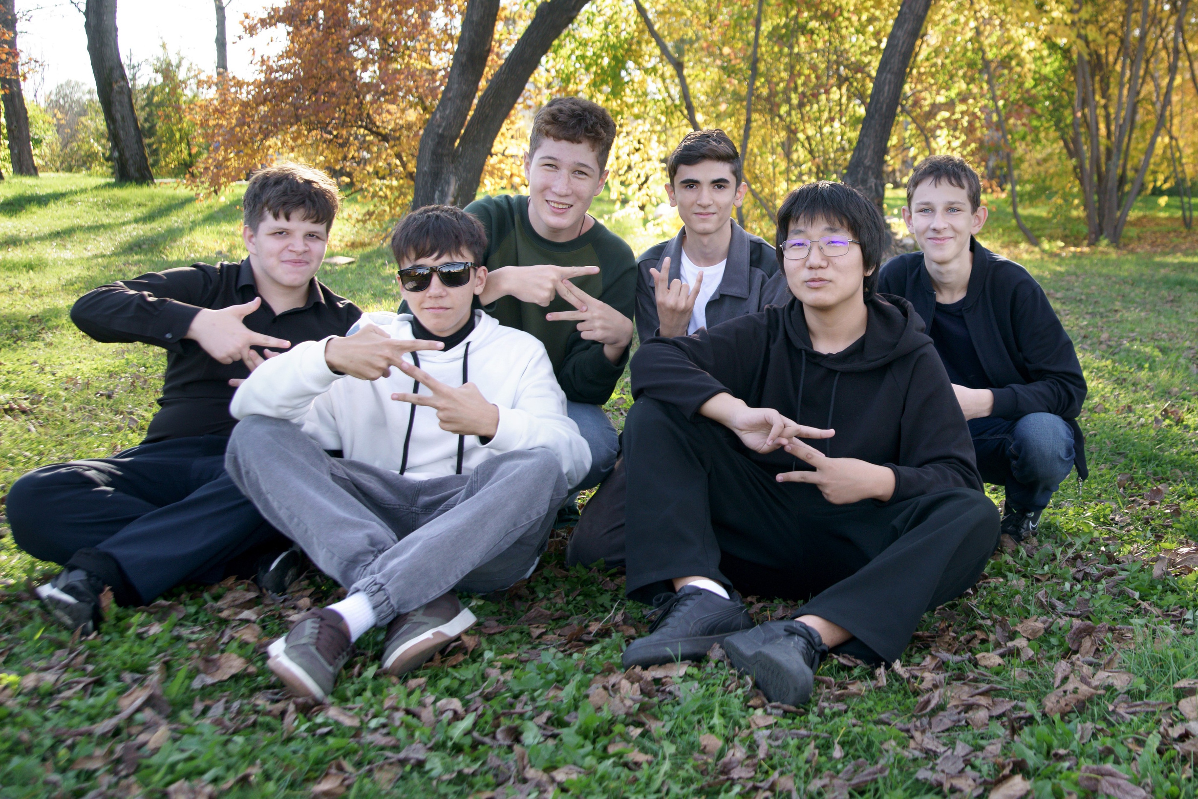 Осенняя фотосессия выпускников 9,11 класса старшей школы