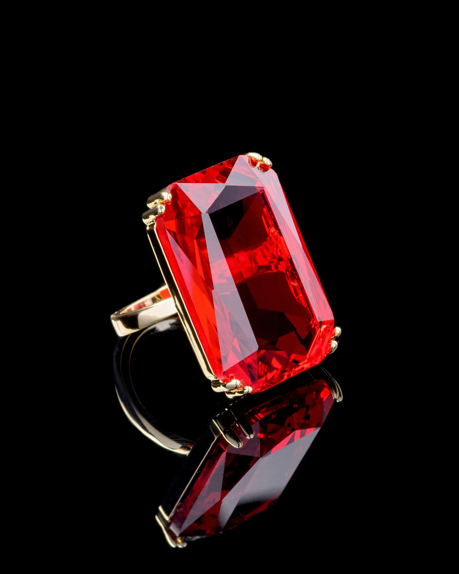 Предметная съемка ювелирных украшений в Ростове-на-Дону