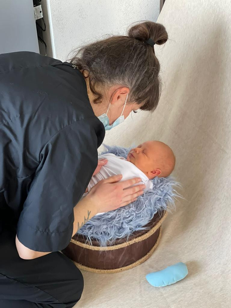 Процесс съёмки. Фотограф новорожденных в Воронеже