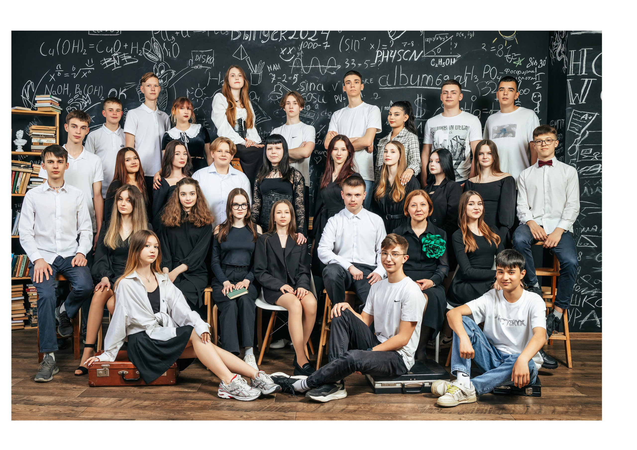 Мини 9-11. Студия школьной фотографии в Твери. Выпускные альбомы в Твери