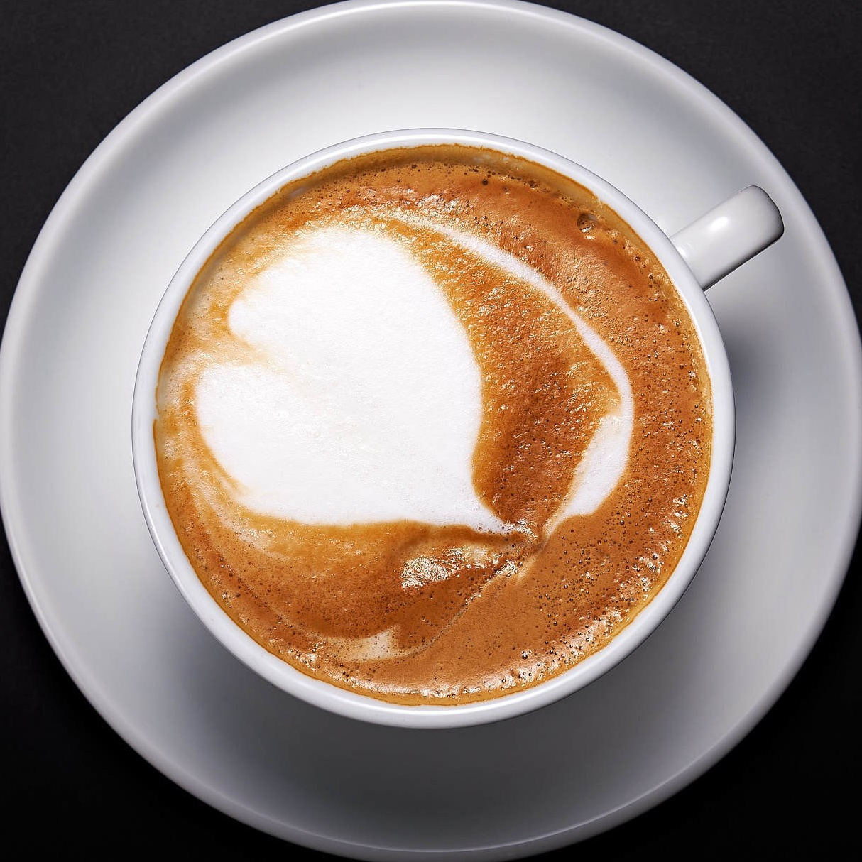 Чашка капучино, вид сверху