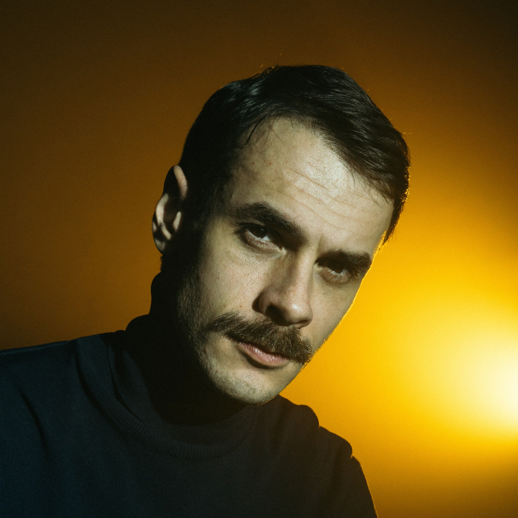 Администрация Донецкого Нового театра. ДОНЕЦКИЙ НОВЫЙ ТЕАТР