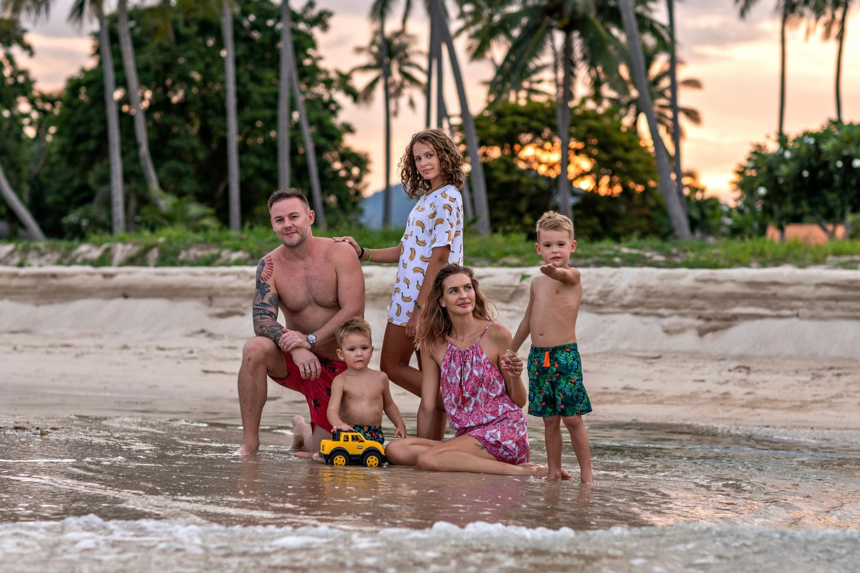 Family | LoveStory | ShareWithFriend. Phuket Photographer ✨ Anna Moskvina