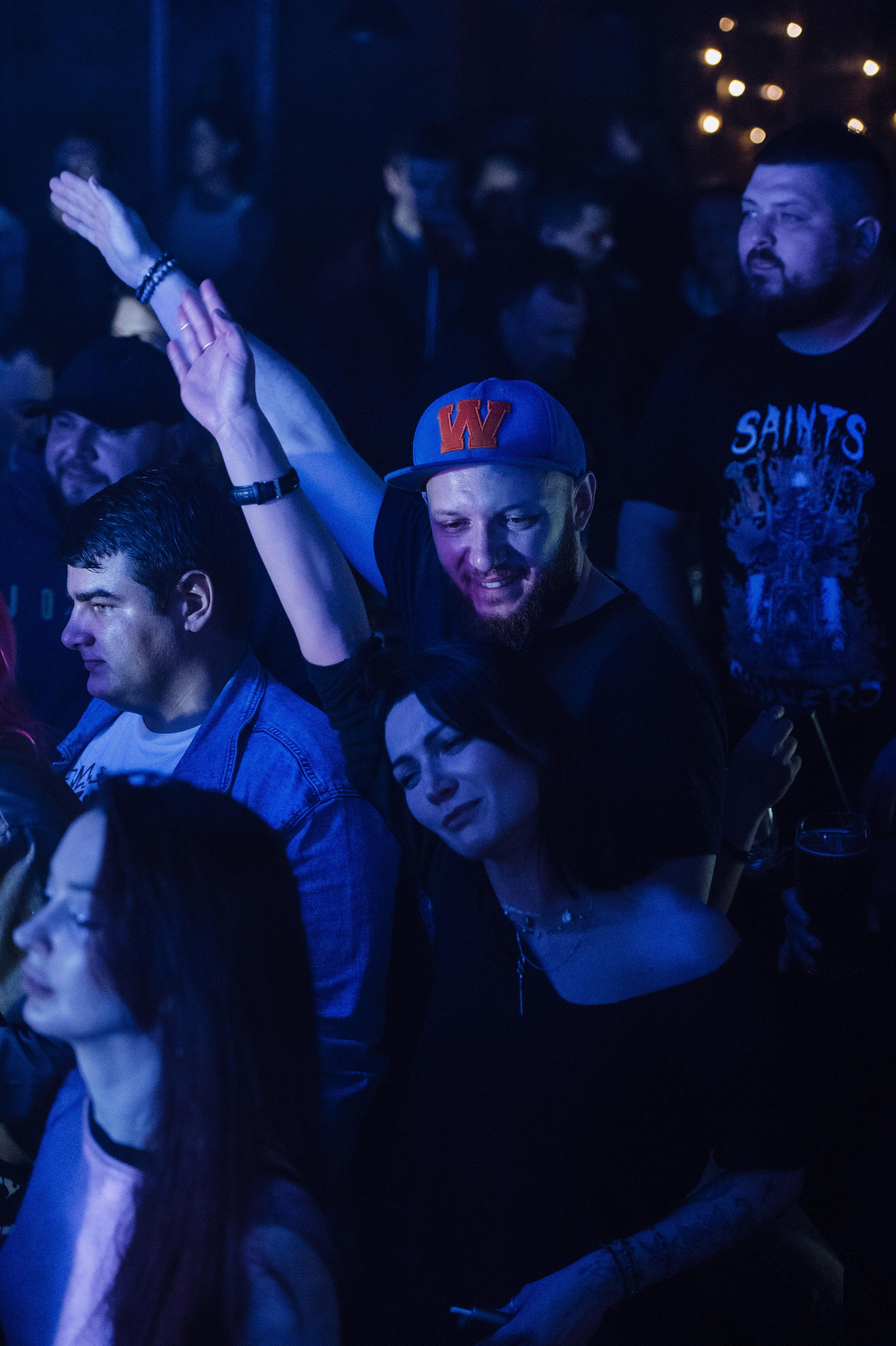 Milestone — Live in The Local Pub. Репортажный и свадебный фотограф в Курске Борис Захарчук