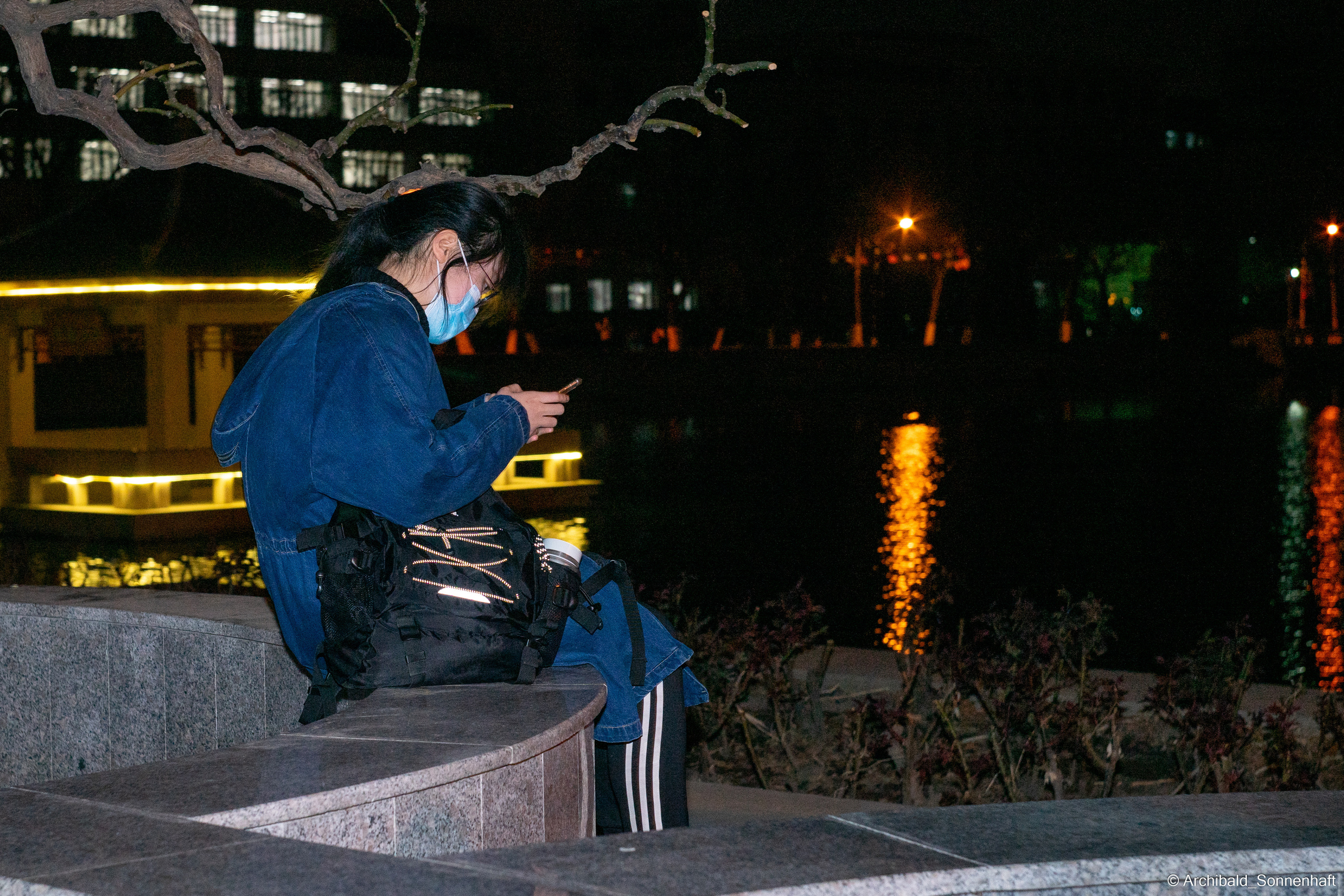 Evening walk around TJU. Photographer in Guangzhou, China. Archibald Sonnenhaft
