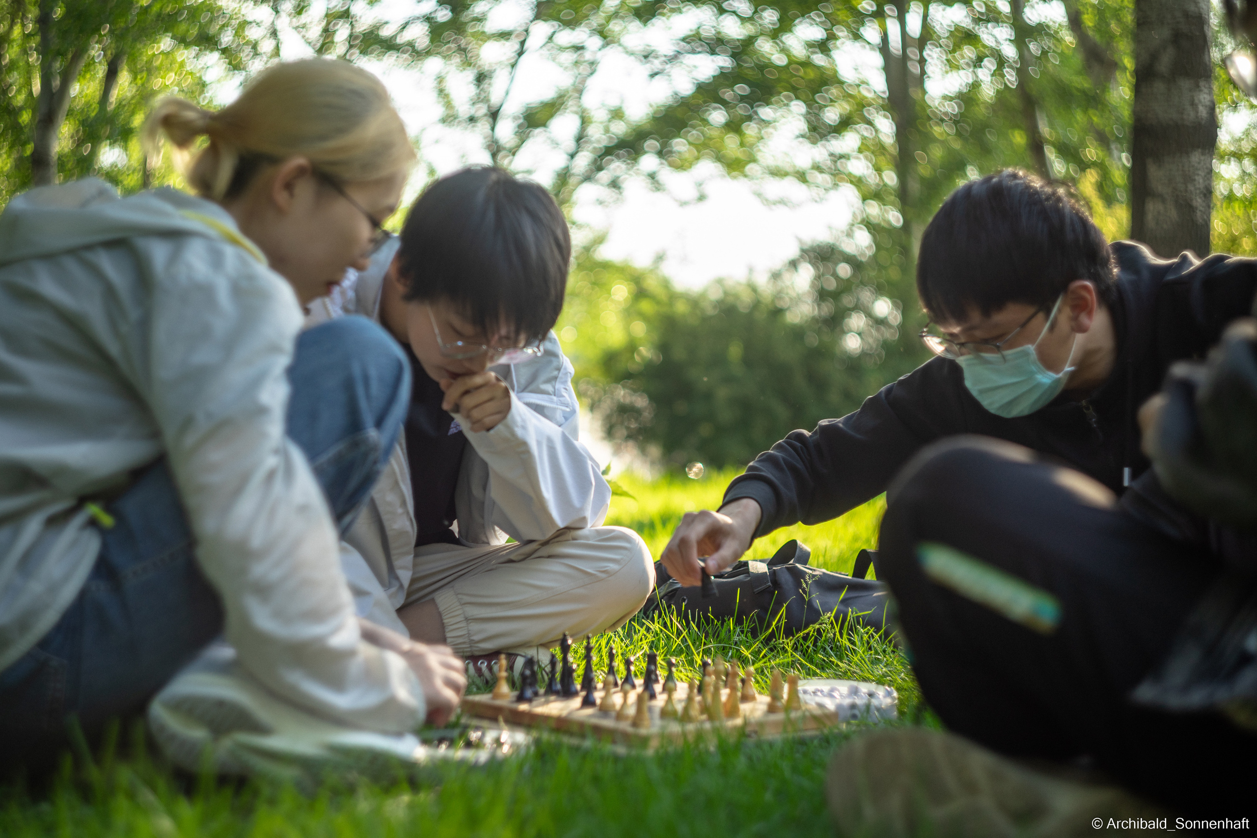Walking in TJU on the first of May. Photographer in Guangzhou, China. Archibald Sonnenhaft