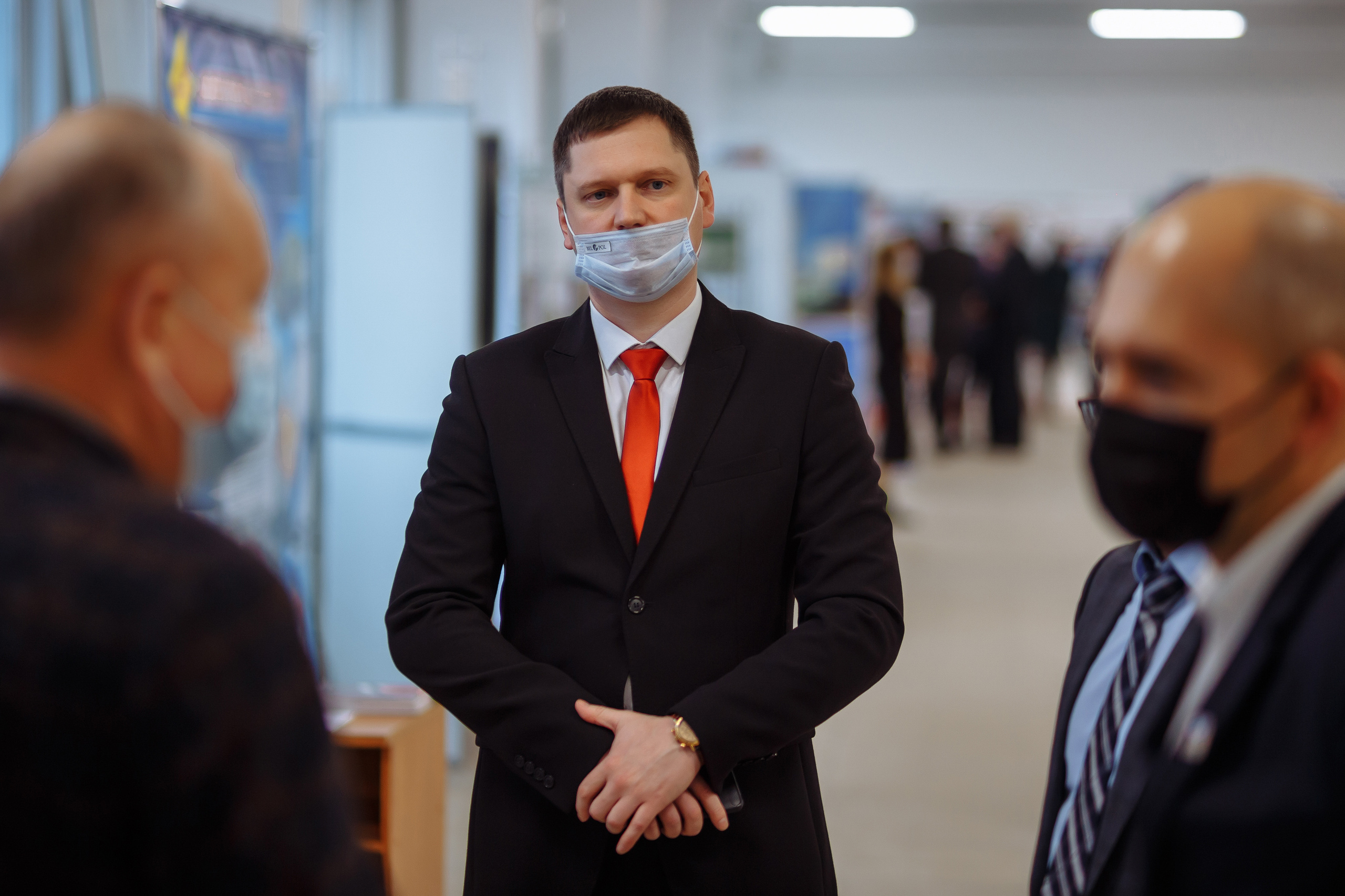 Визит министра промышленности и торговли на завод КЭАЗ. Репортажный и свадебный фотограф в Курске Борис Захарчук