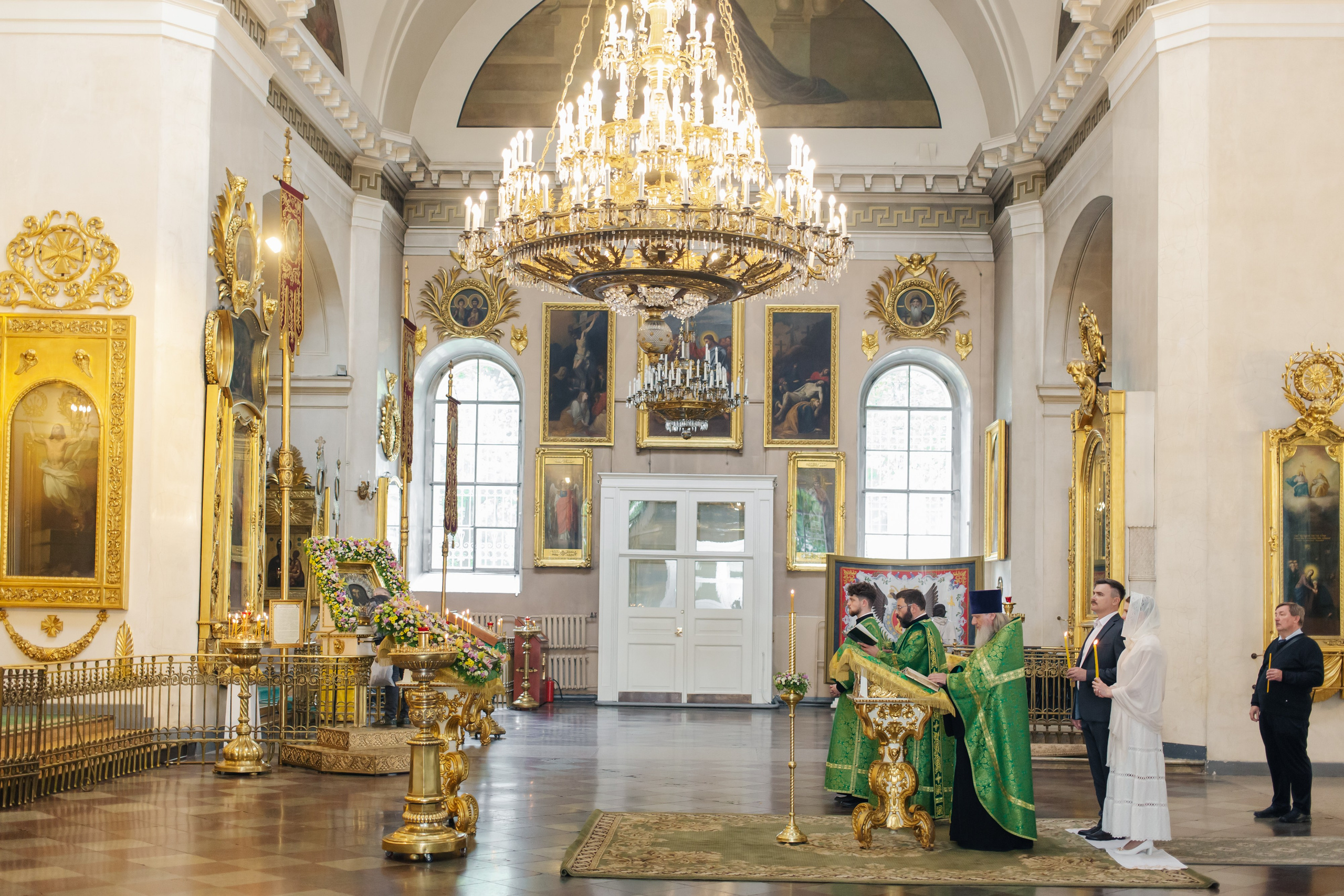 топ лучших храмов для крещения в спб, где покрестить ребенка в санкт петербурге, лучшие храмы для крещения спб, где крестить в спб, сколько стоит крещение питер спб санкт петербург, исаакиевский собор крещение, казанский собор крещение
