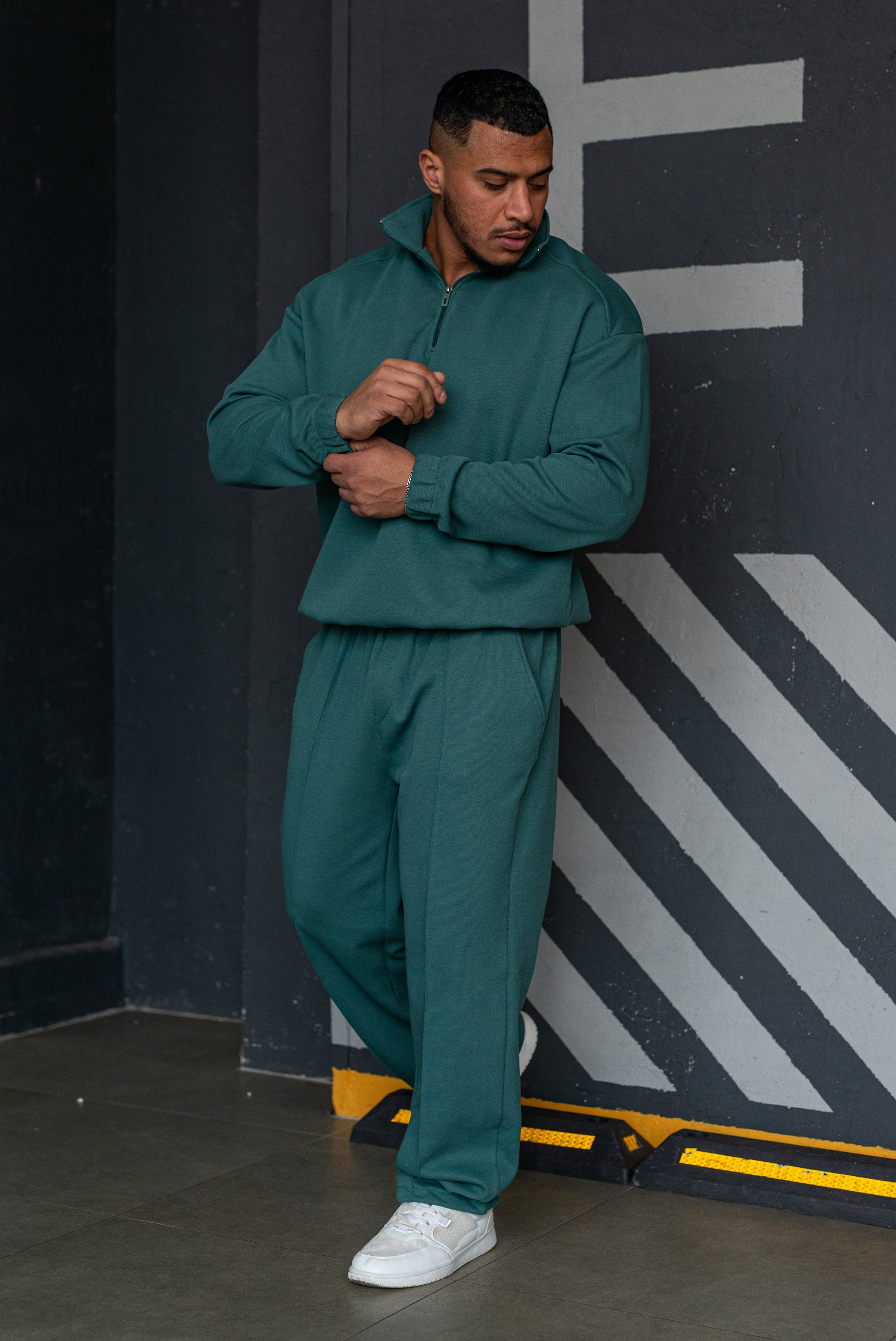 Предметное фото мужской одежды - элегантные и стильные наряды.