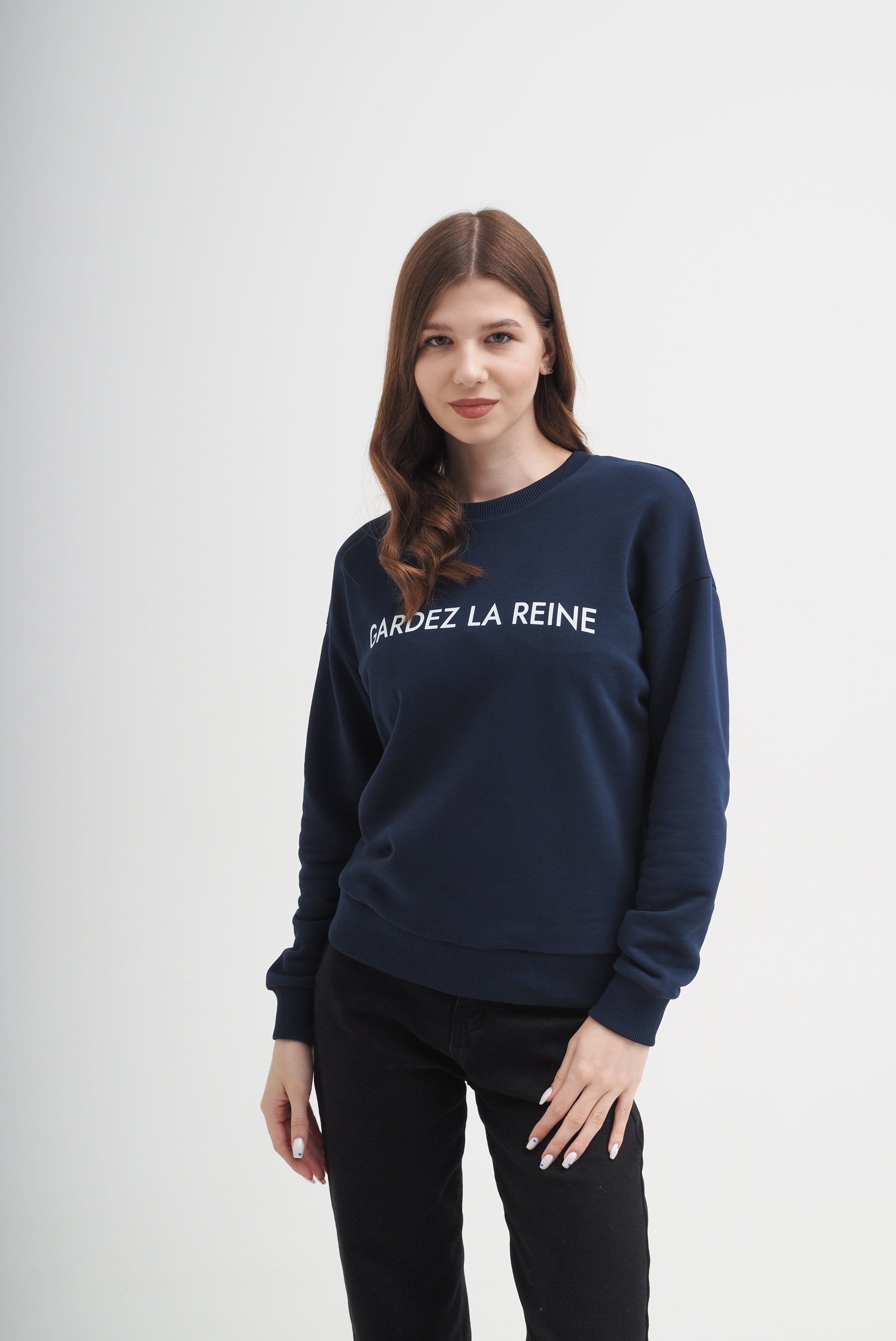 Предметное фото женской одежды - комфорт и изящество для вашего стиля.