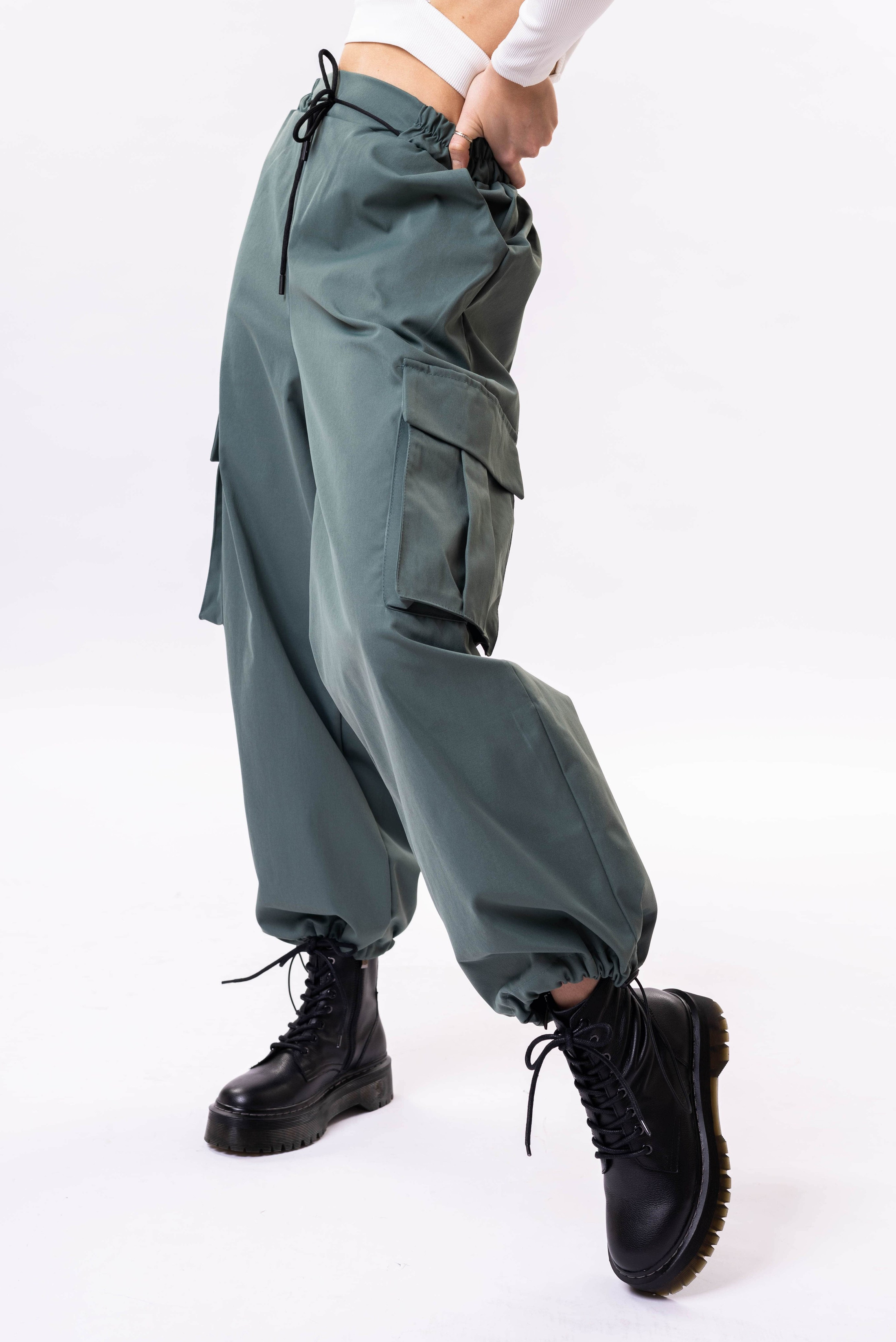 Предметное фото женской одежды - качество и элегантность для вашего гардероба.