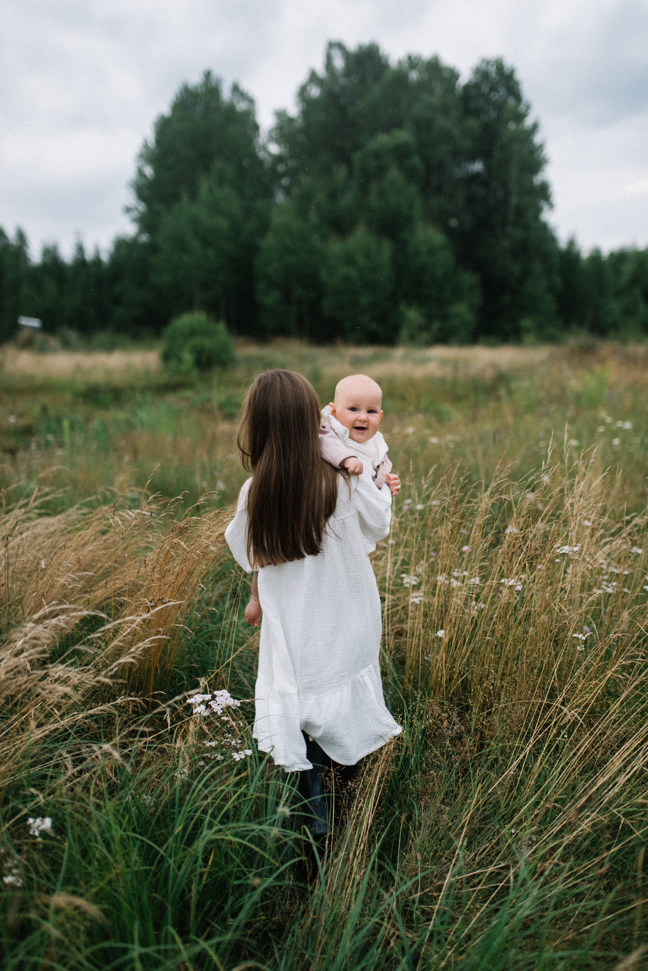 Семейная, в ожидании, love story фотосьемка. Костюшко Кристина — семейный и свадебный фотограф в Минске