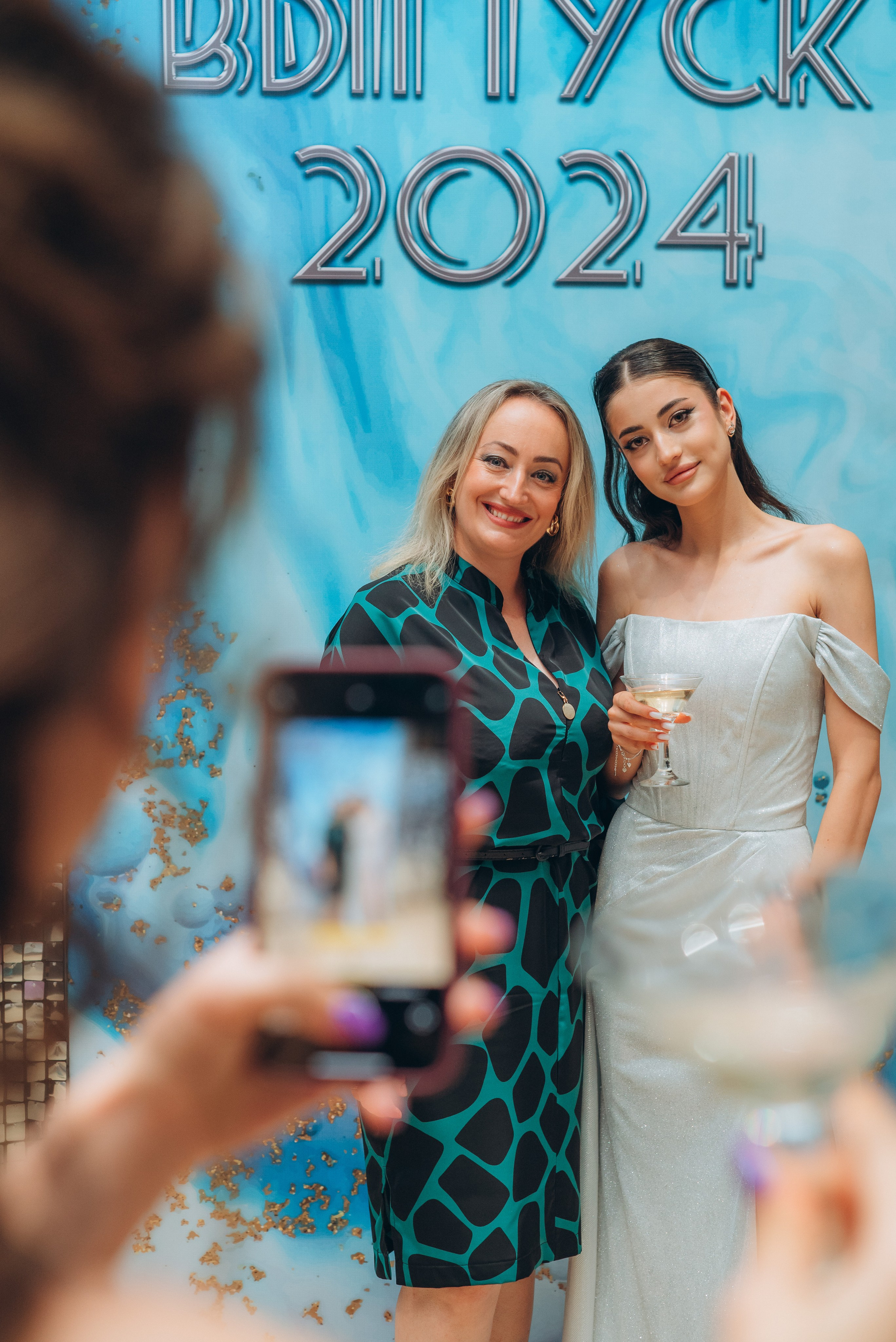 Стоимость выпускной 9-11классы. Выпускные книги Анапа Новороссийск Краснодар