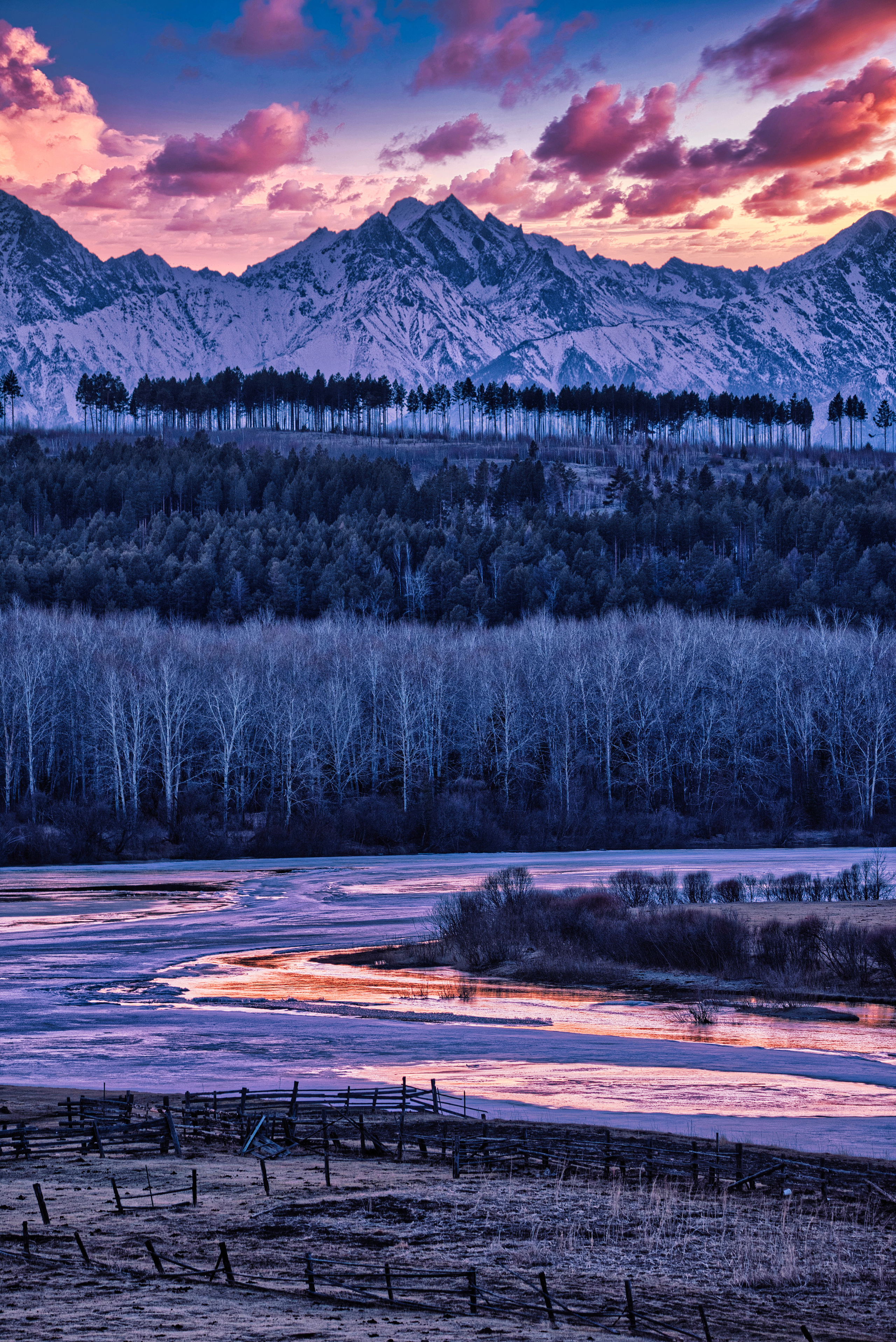 Горный курорт Аршан горный поселок минеральные воды Байкала горячие источники Байкала горячие источники Аршана горное ущелье Аршана Кынгарга мараловая ферма в тункинской долине тункинская долина тунка потухший вулкан