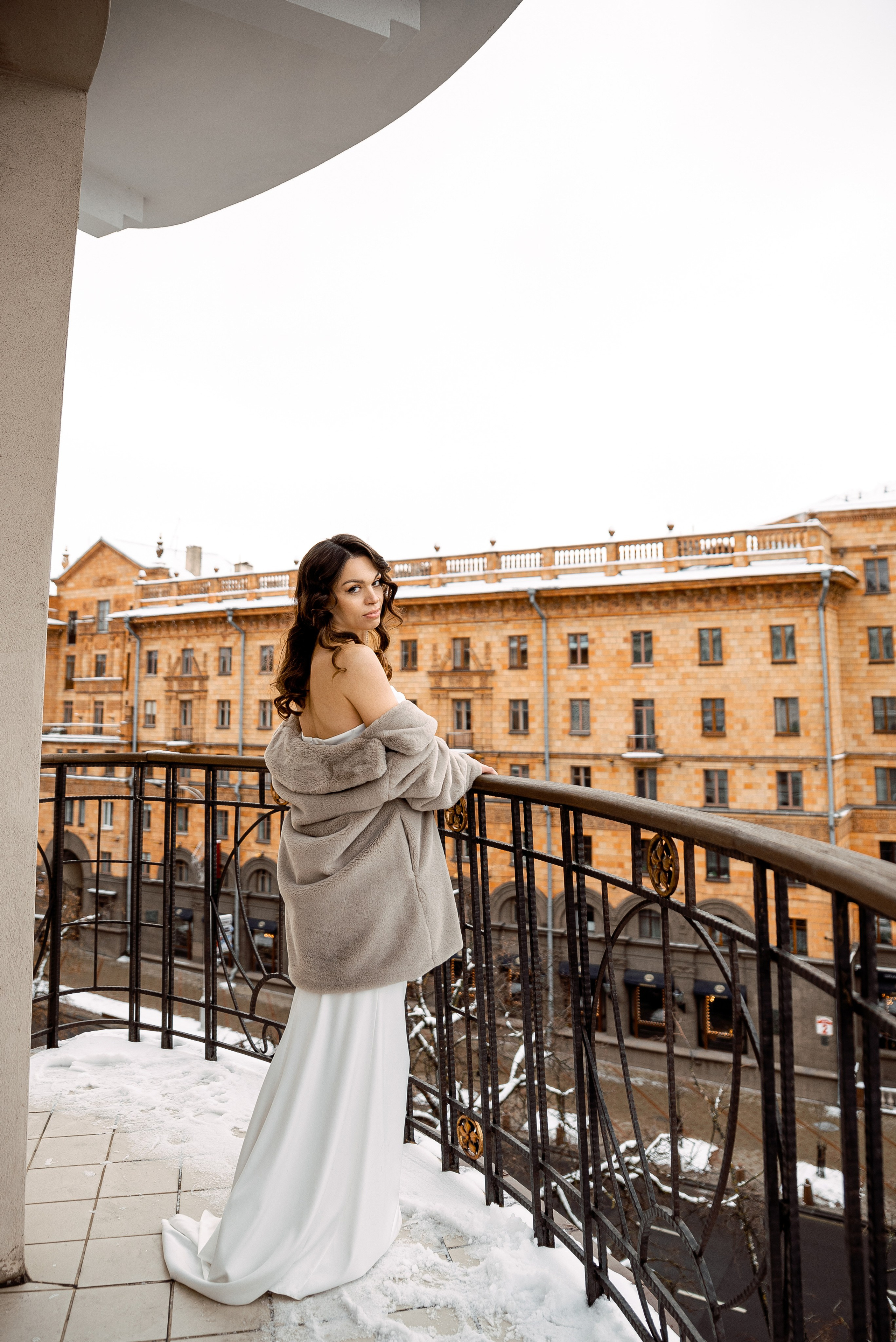 Топ локаций Минска для свадебной прогулки в дождь. Свадебный и портретный фотограф в Минске Наташа Каракулова