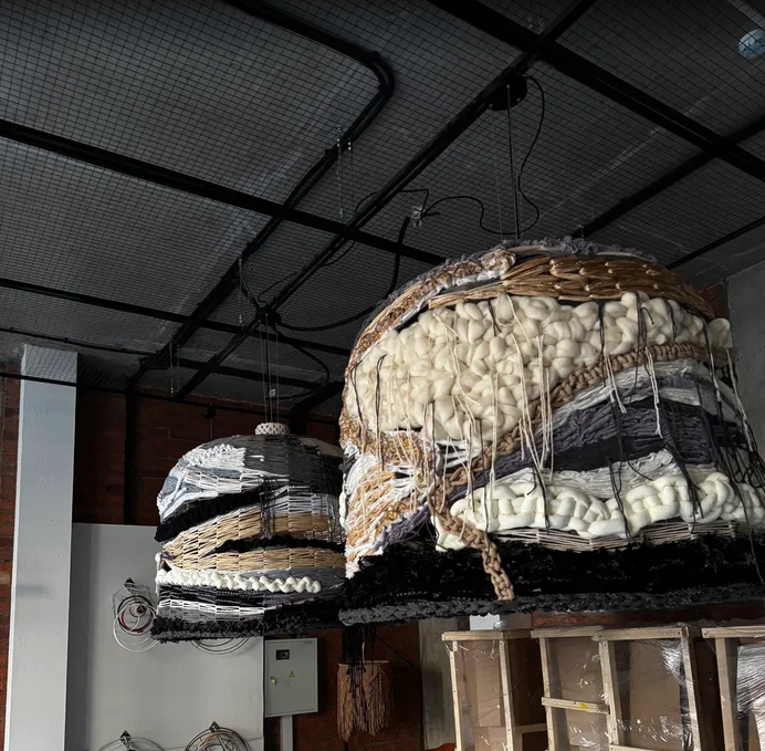 Авторские коллекции. Авторское творчество: создание светильников, панно, гобеленов ручной работы