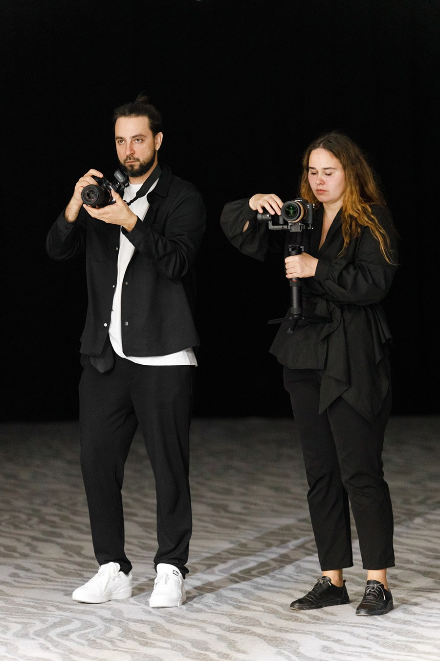 команда фото и видео на свадебной церемонии