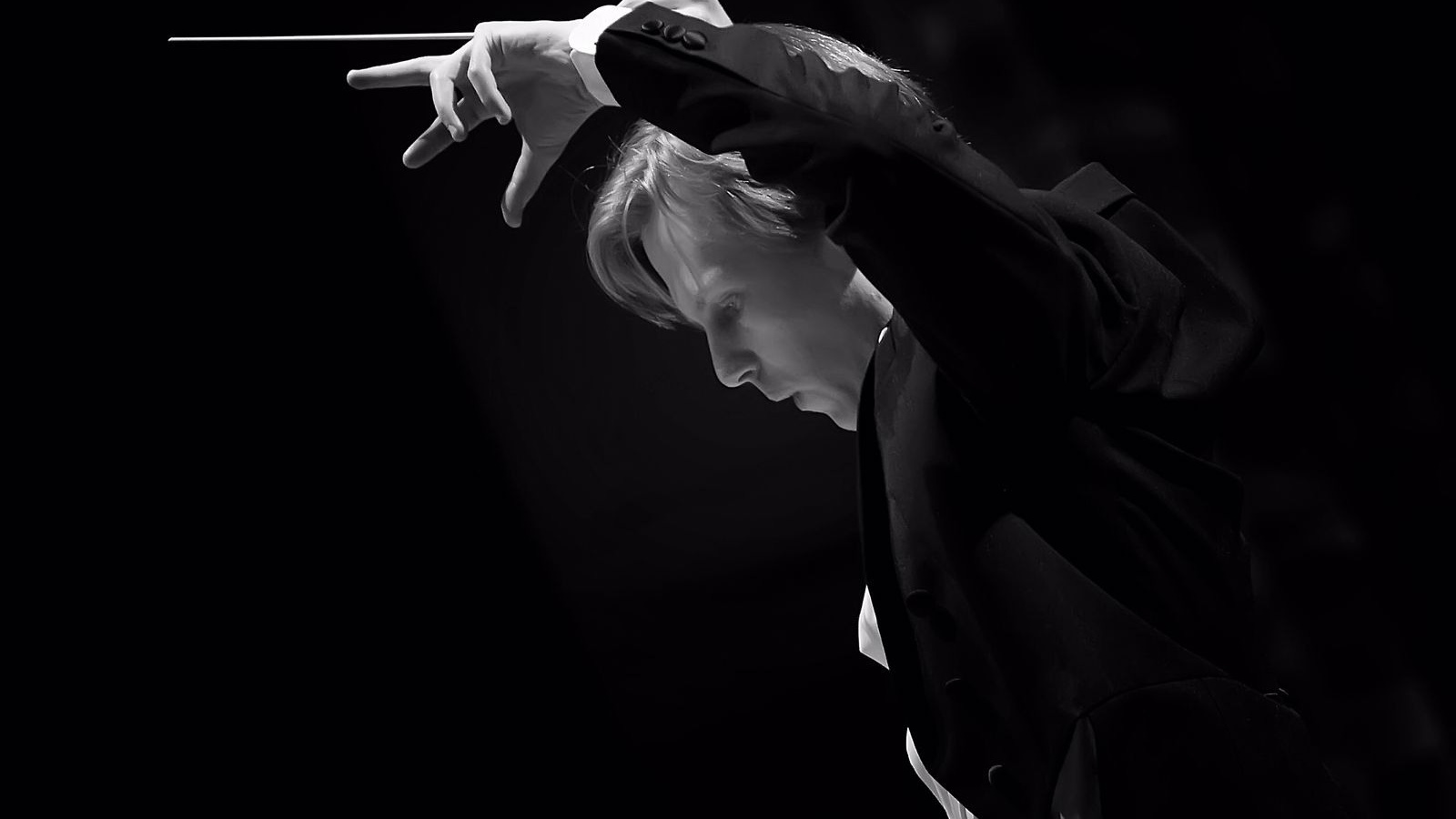 Контакты. Дирижер Андрей Колясников