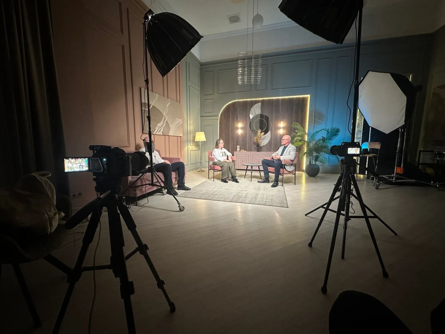 Фотограф Кирилл — профессиональная фотосъёмка в Москве