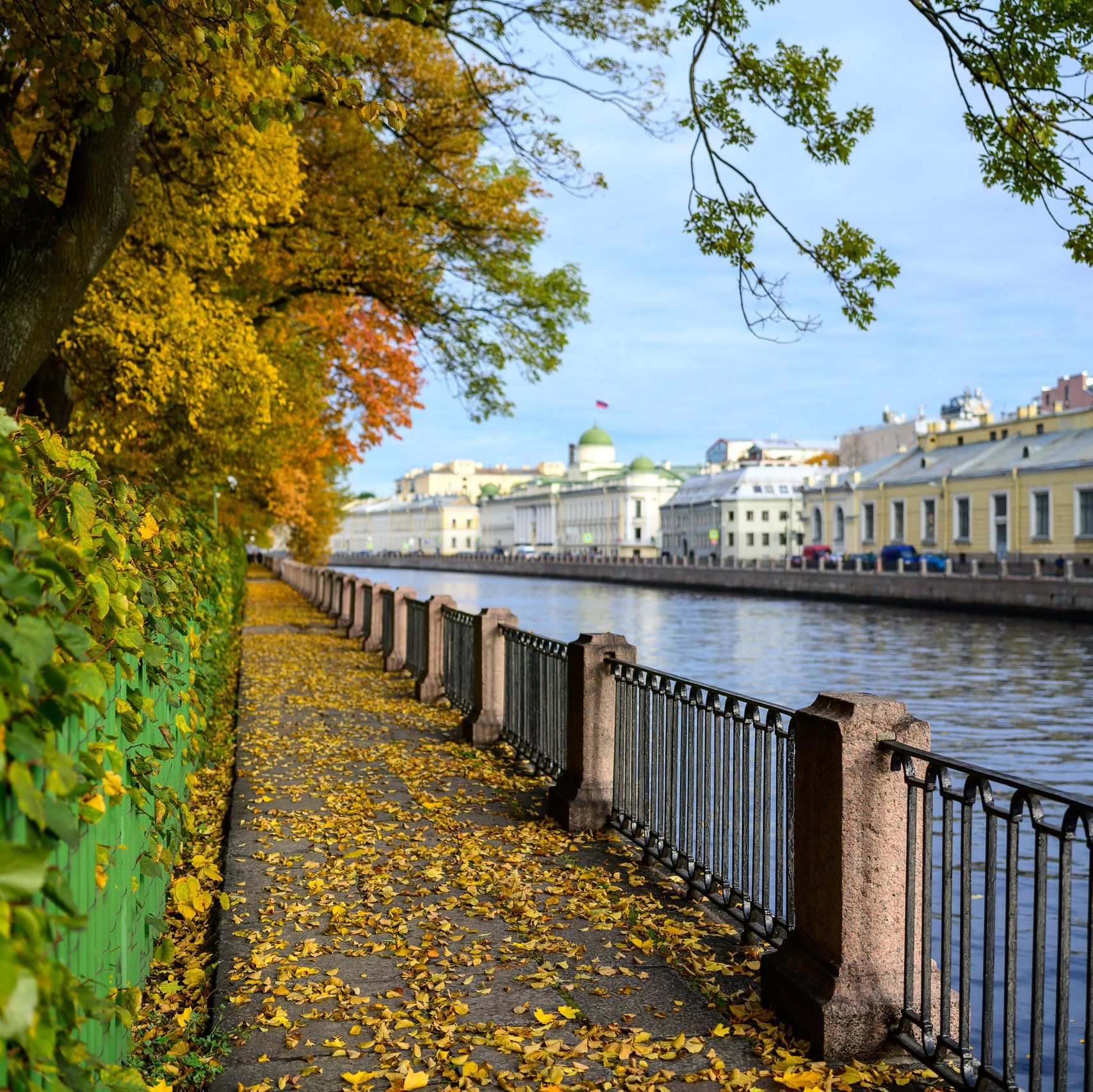 Saint-Petersburg. Autumn. Summer garden, Fontanka River. There are even more view photos in the store.