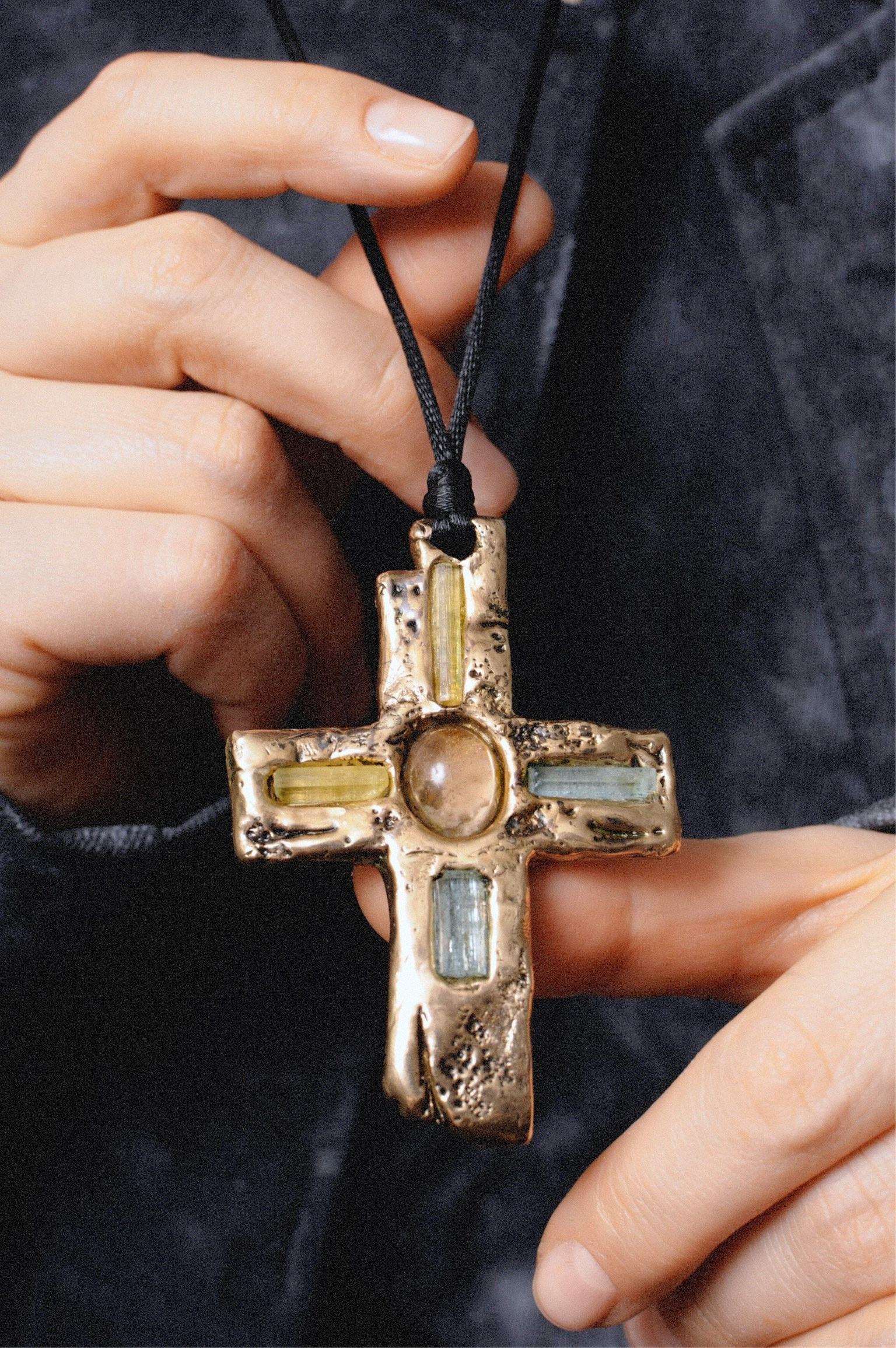 Ode aux sens — коллекция авторских кулонов. EUGENIKA JEWELS — Идеальные украшения для избранных