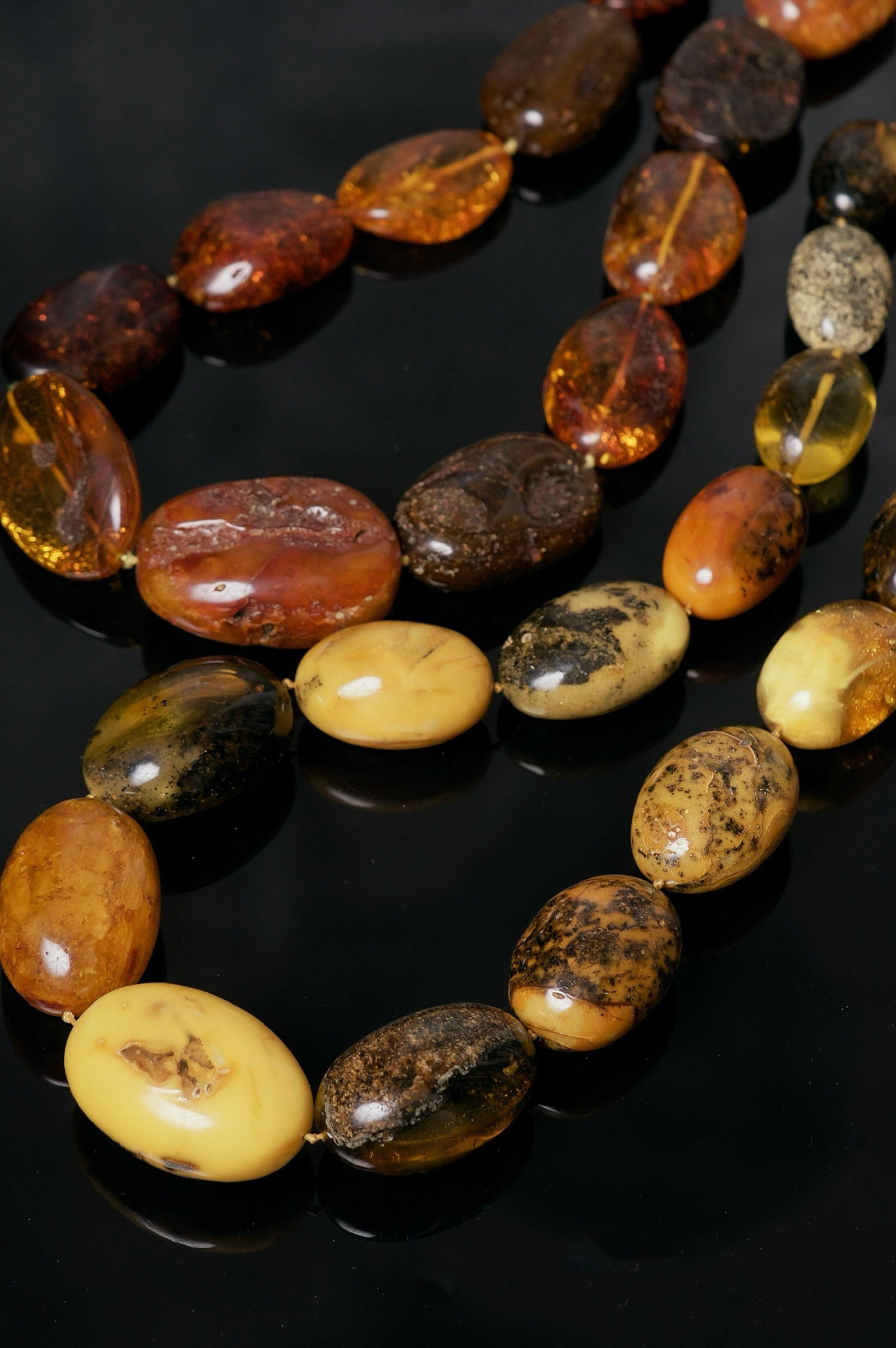 Уникальный янтарь Балтики в коллекции AMBER от Eugenika Jewels: тепло времени, застывшее в украшениях. EUGENIKA JEWELS — Идеальные украшения для избранных