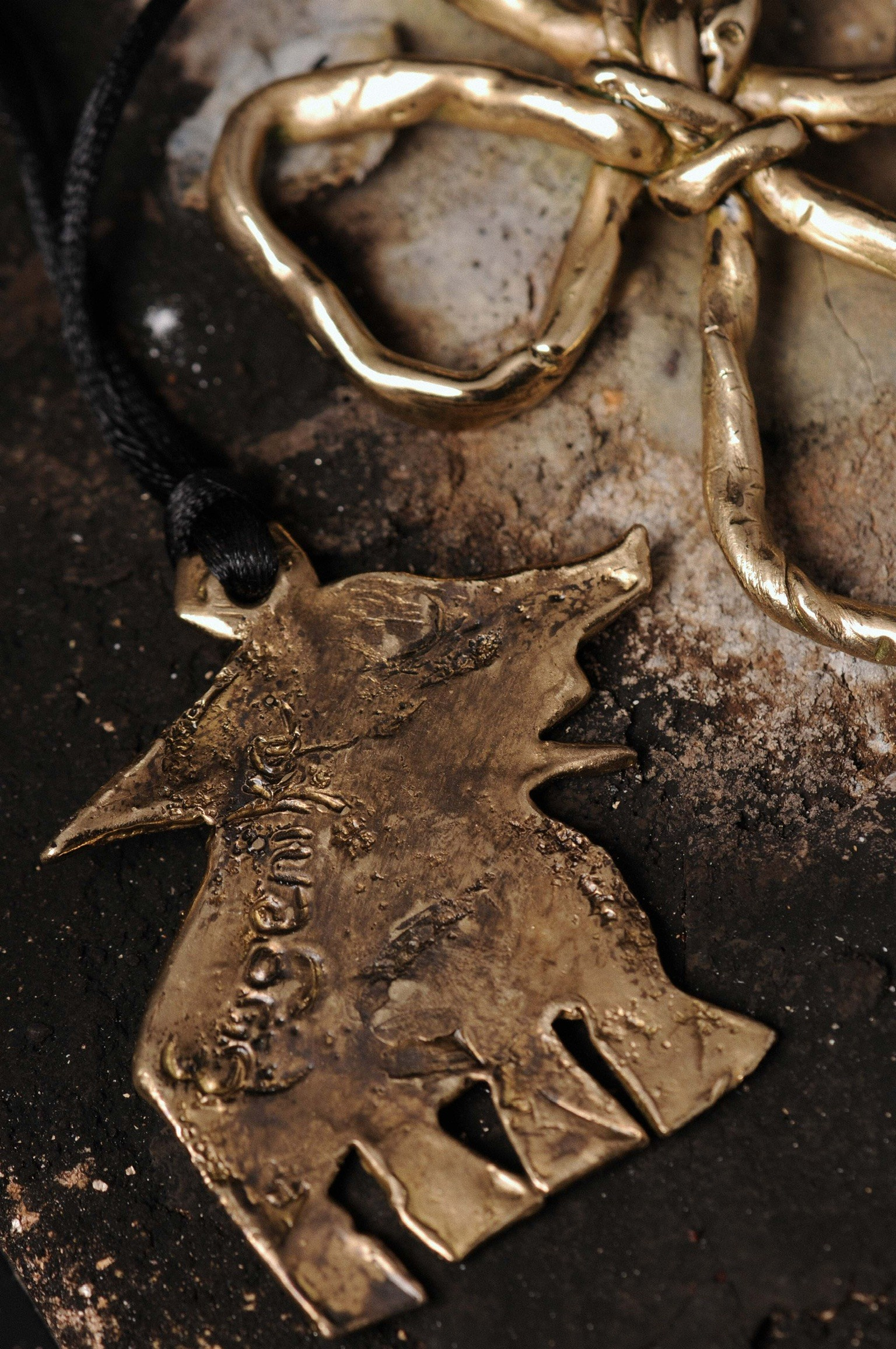 Ode aux sens — коллекция авторских кулонов. EUGENIKA JEWELS — Идеальные украшения для избранных