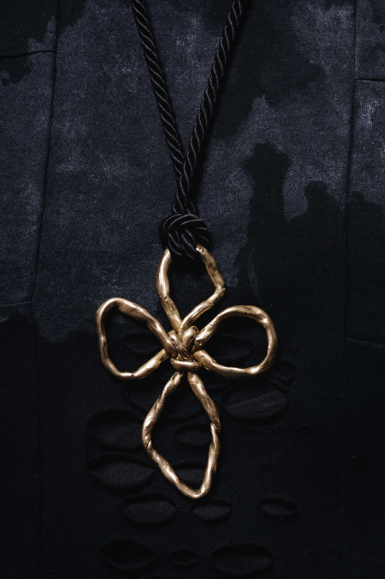 Ode aux sens — коллекция авторских кулонов. EUGENIKA JEWELS — Идеальные украшения для избранных