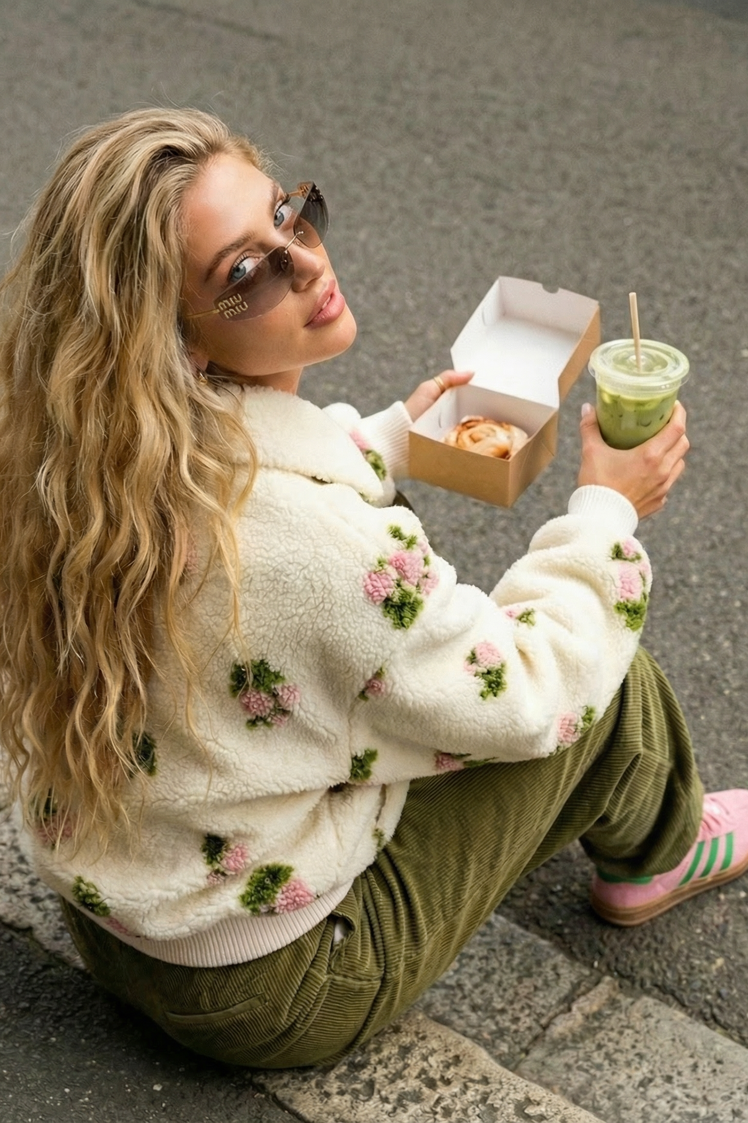 Ангелина Овсянникова | Гиперреалистичные ИИ-фотосессии для брендов