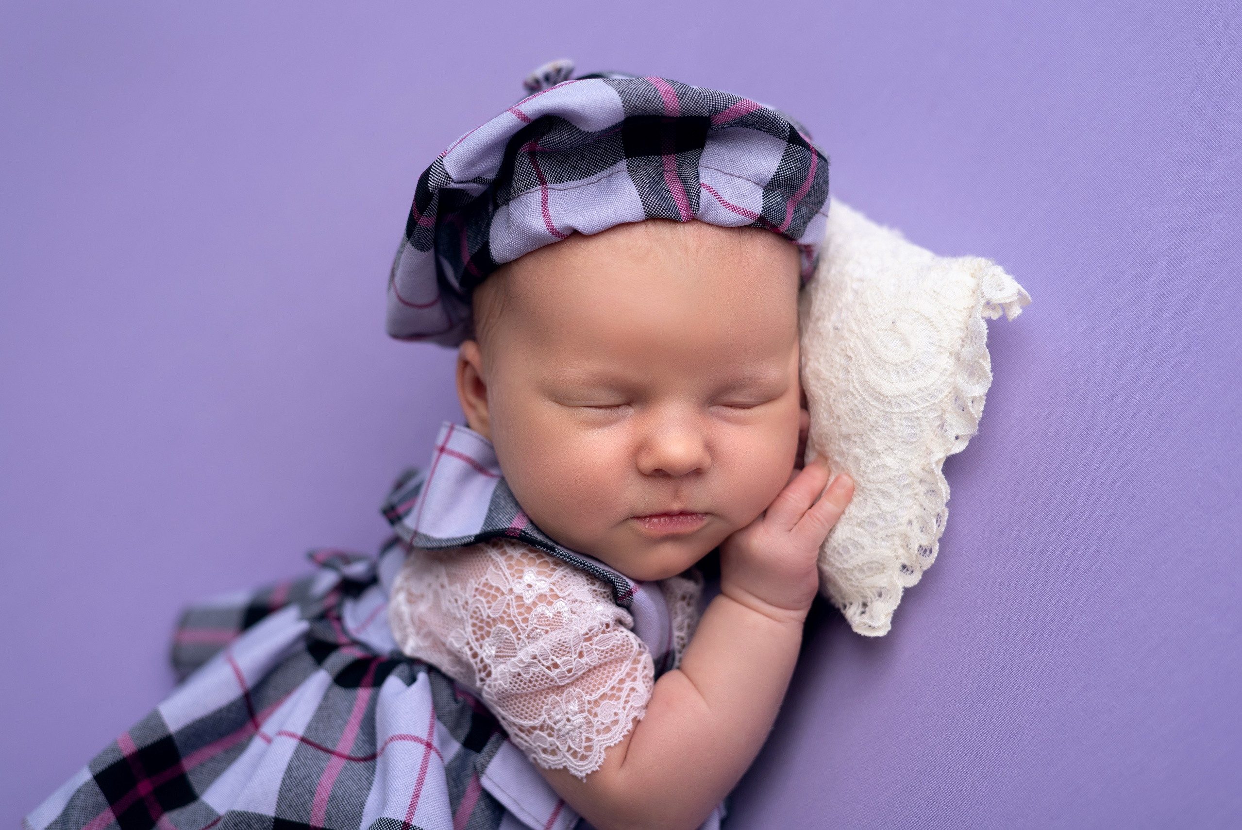 Гардероб девочки. Фотограф новорожденных в Екатеринбурге Анастасия Карманова