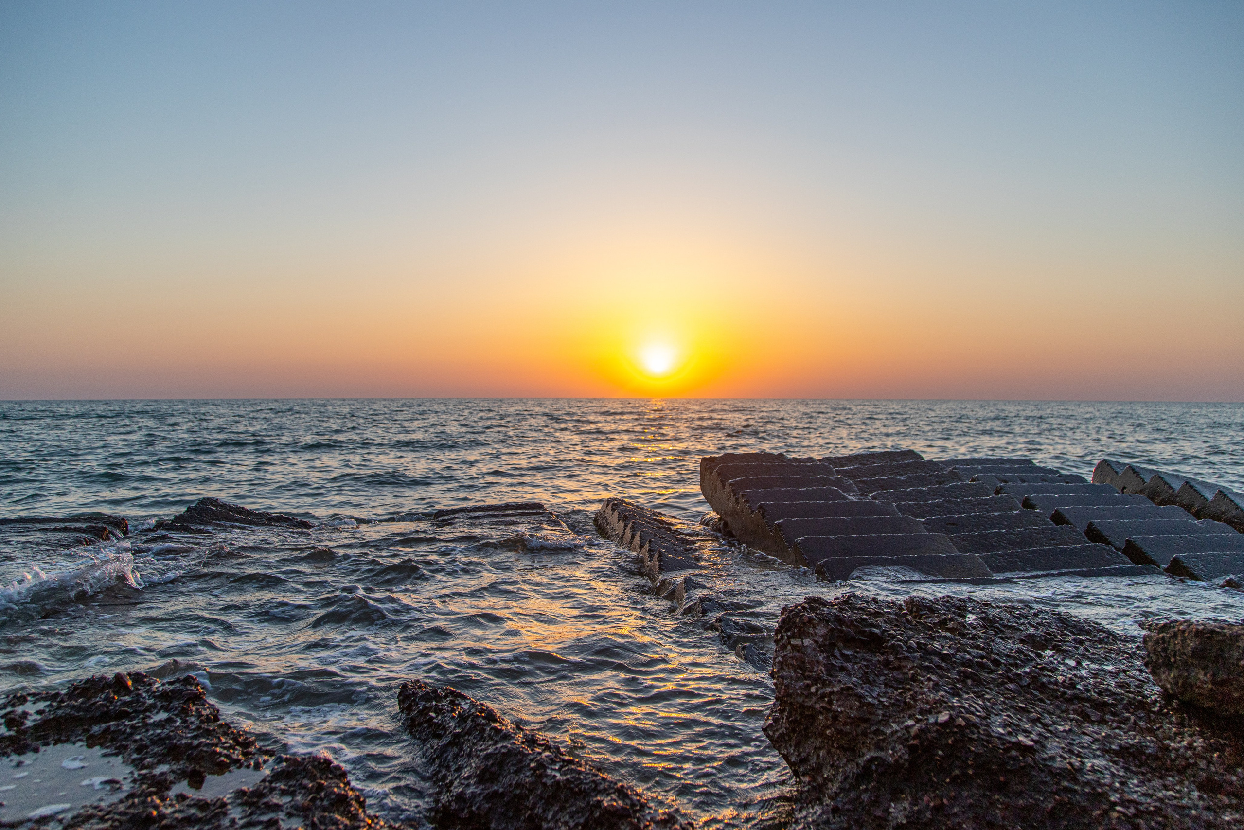 Фотографии природы Крыма из 2021 года. Море, холмы, закаты. Фотограф видеограф широкого профиля Денис Захаров