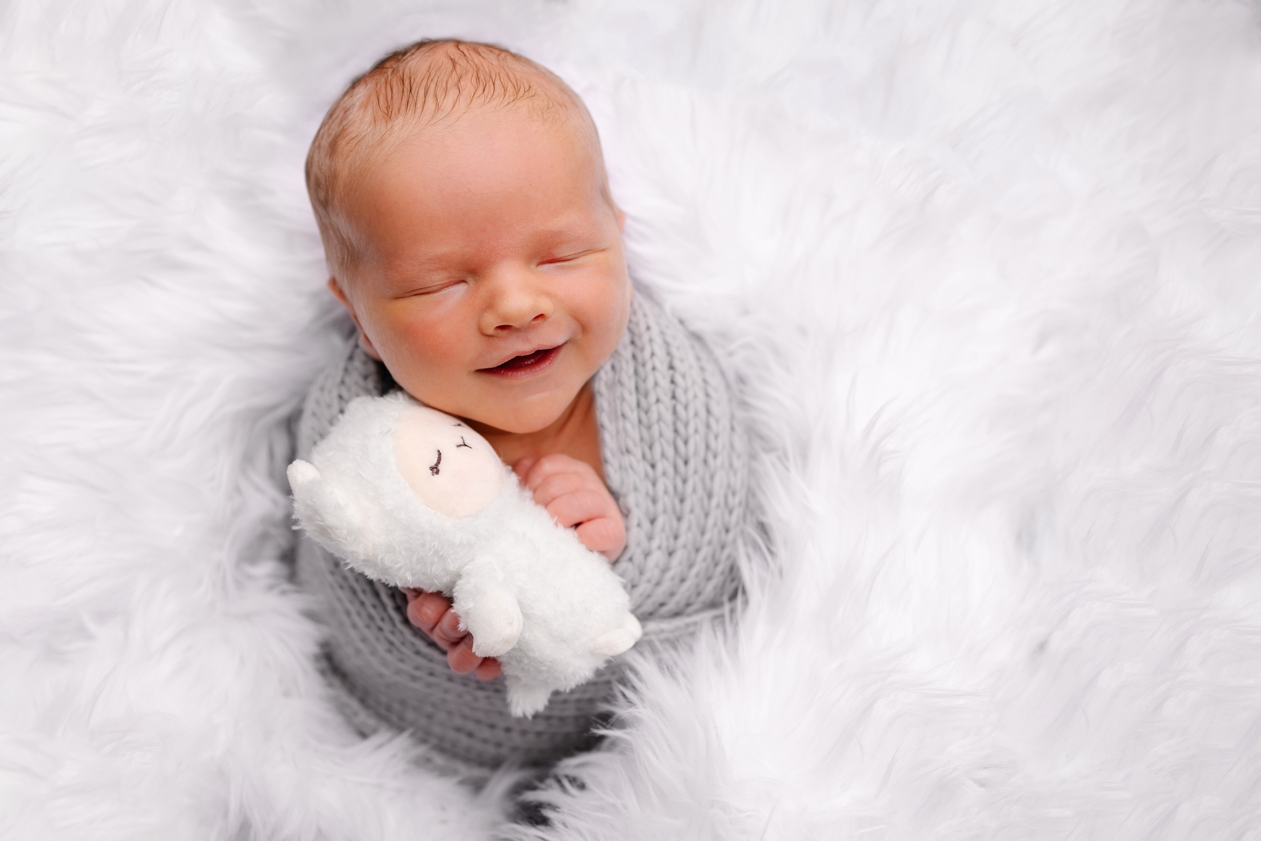 Klassisches Newbornshooting. Fotografin in München Dasha Antipina