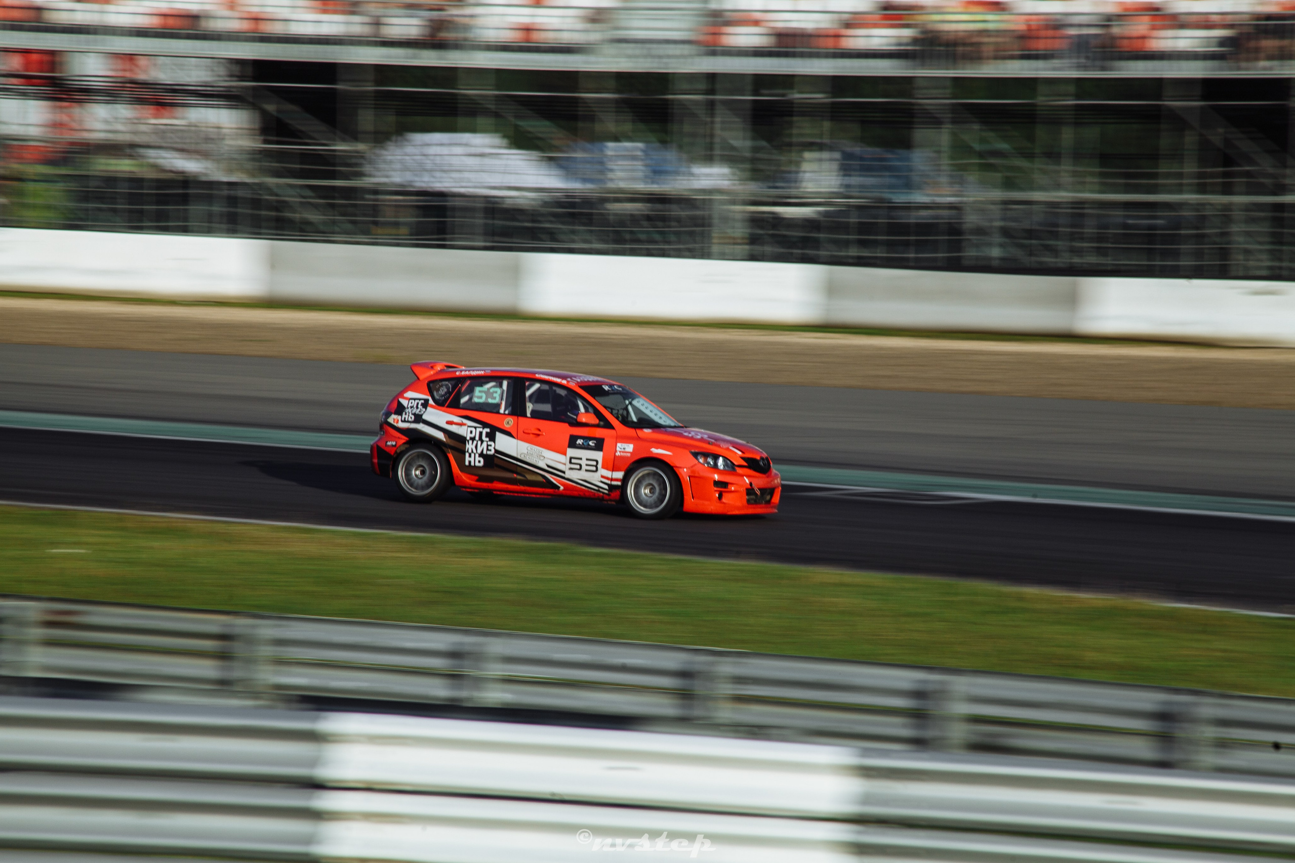 Российская серия гонок на выносливость ярко открыла сезон гонкой Гран-при Авто Mail. Мультижанровый фотограф в Москве Наталия Степанова