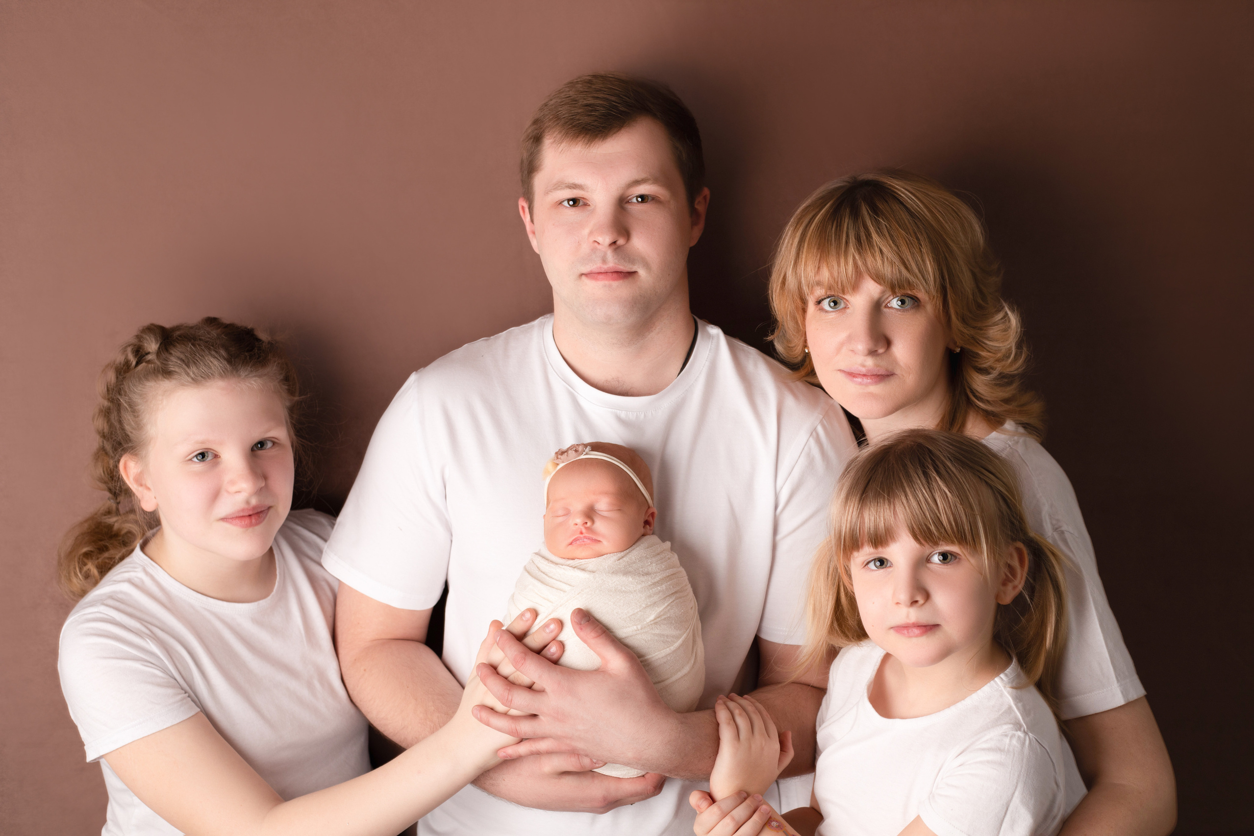 Услуги на фотосессии новорожденных в Москве. Фотограф новорожденных в Москве. Фотосессия новорожденных в Москве