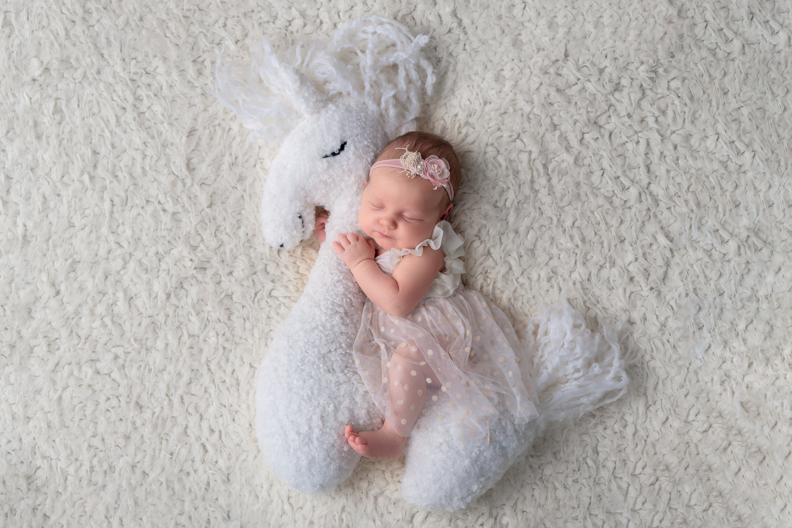 Гардероб девочки. Фотограф новорожденных в Екатеринбурге Анастасия Карманова