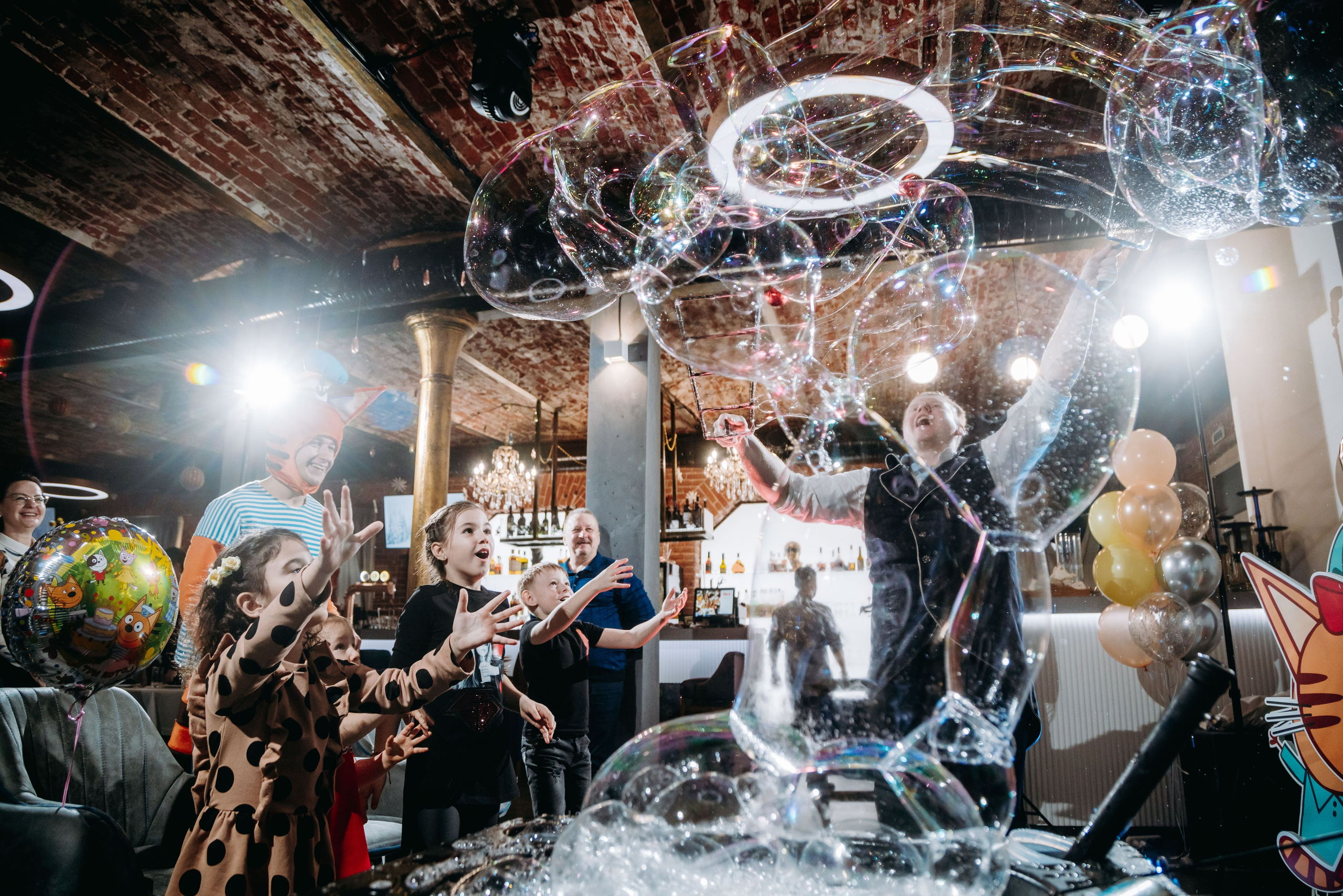 Шоу мыльных пузырей Саратов. Шоу программы Владимира Куликова