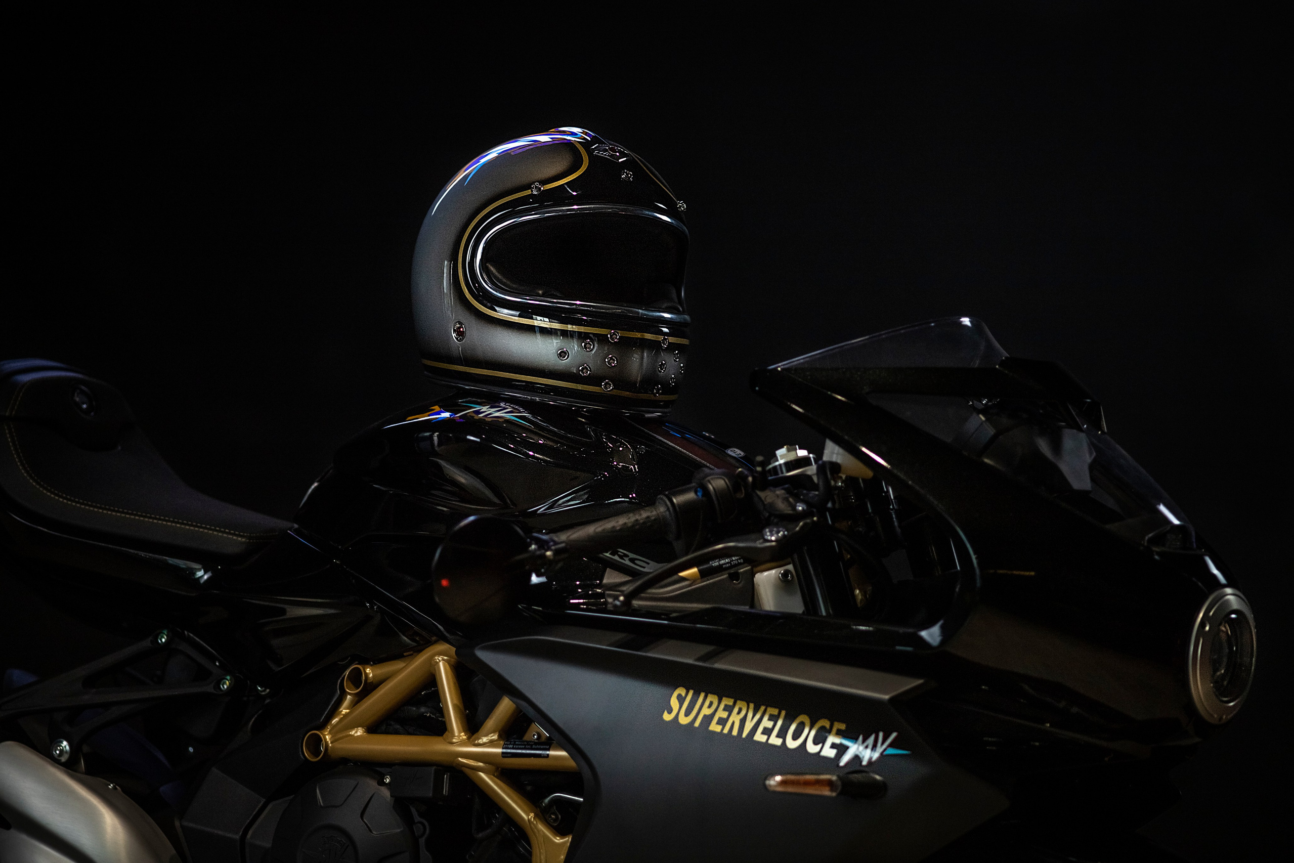 Фотосъемка для продажи мотоциклов. Репортажный фотограф, Москва, Закат