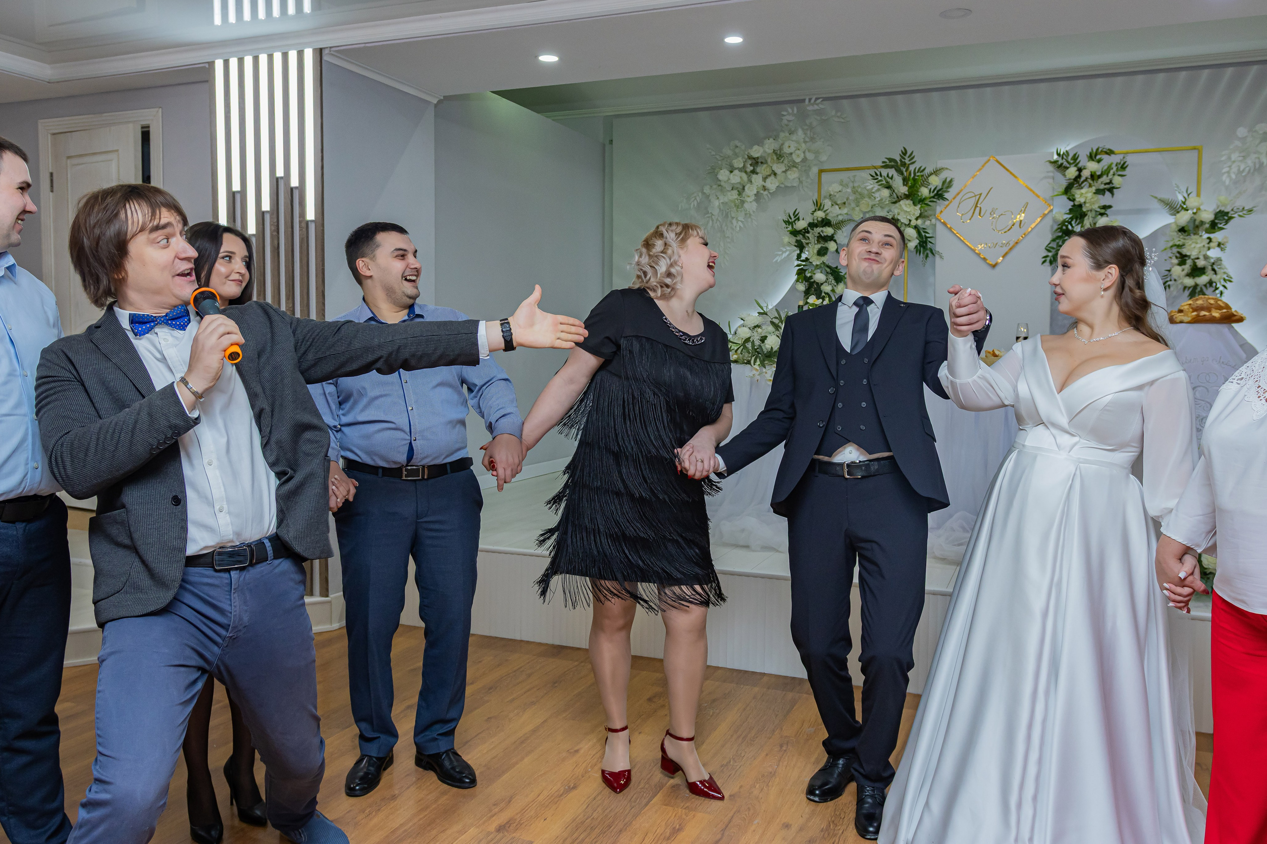 Ведущий свадеб Александр Марков на банкете