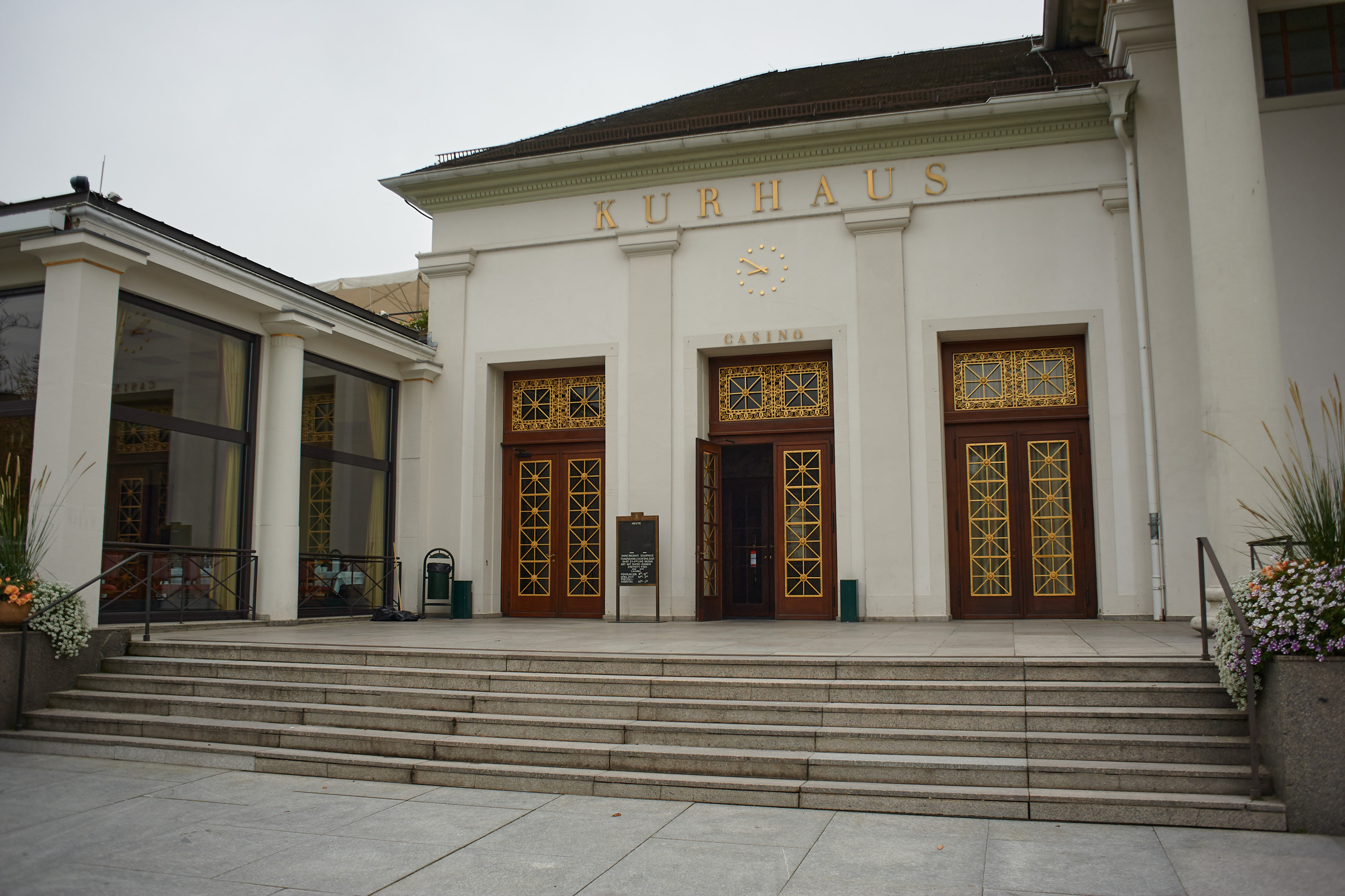 Корпоратив DiHouse, поездка в музей Mercedes-Benz. Reportage event photographer in Moscow Alexander Gladkiy