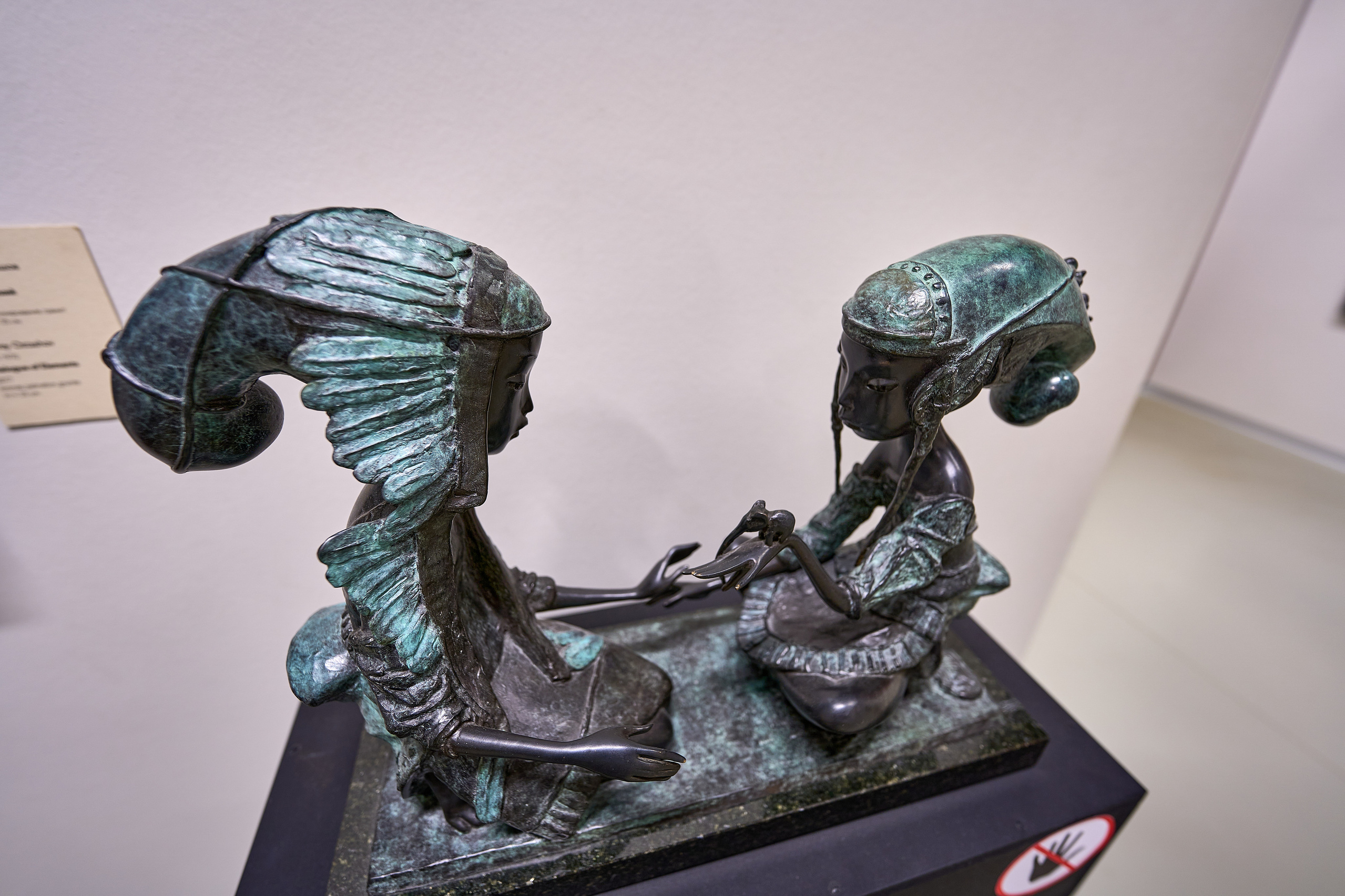 Скульптура в музее современного искусства Erarta в Санкт-Петербурге