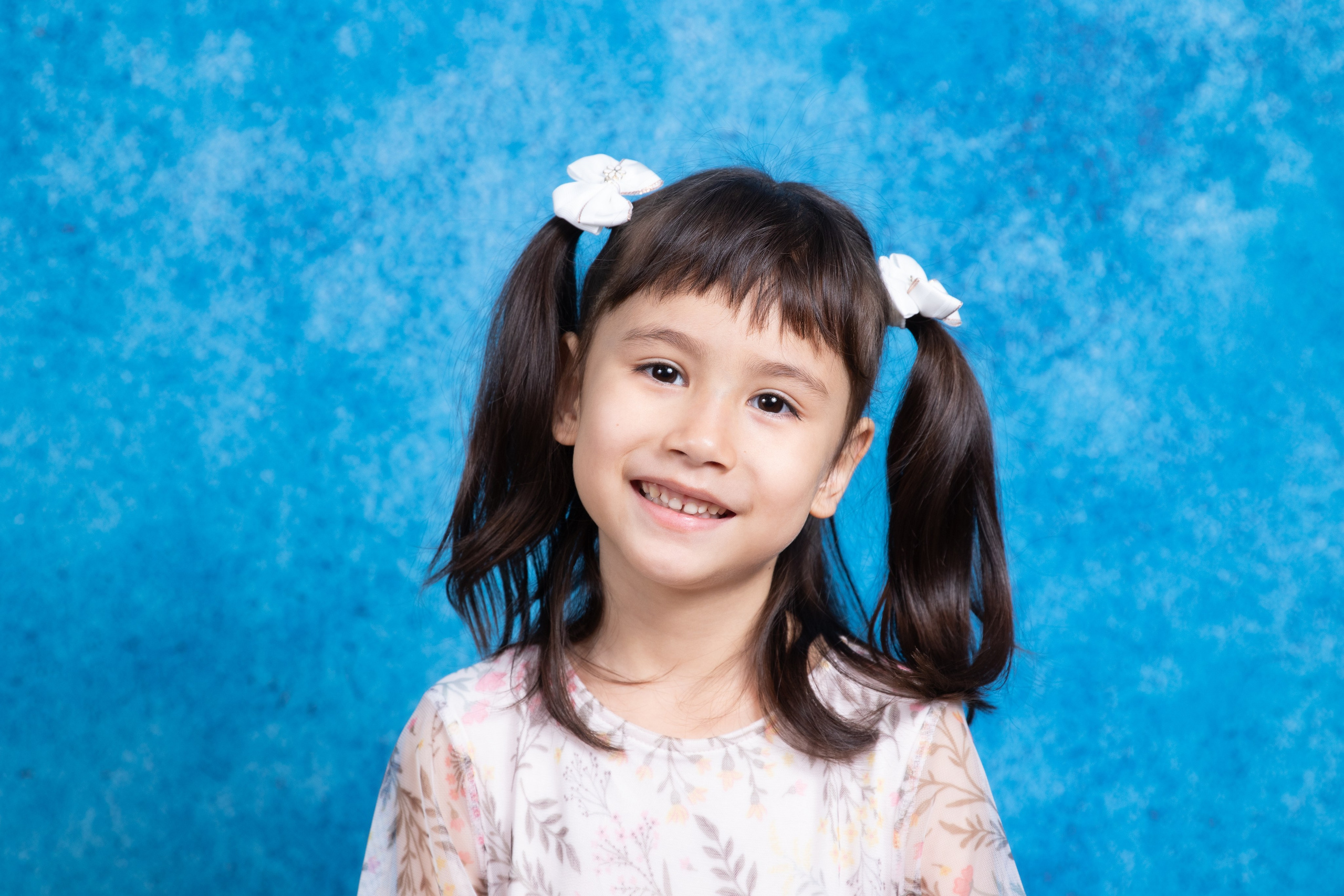 Изготовление фотокниг и виньеток для детских садов Алматы. Детский фотограф в Алматы, виньетки, выпускной альбом Алматы