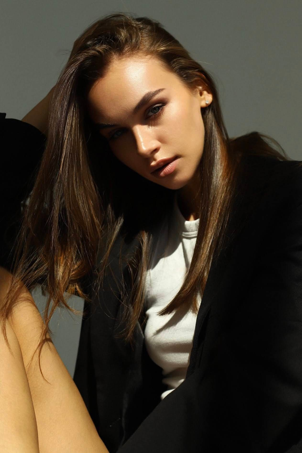 Подчеркните уникальность вашего продукта с помощью моделей в Нижнем Новгороде.