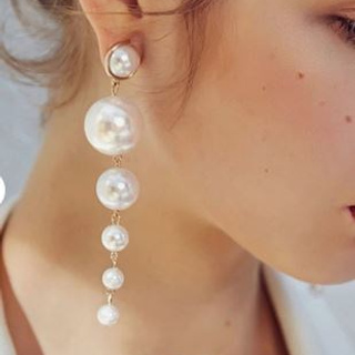 ChКаталог платьев беременных Chanel