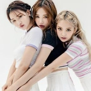 Идеи для групповых фото (с просторов интнрнета). АРТИКУЛ. Выпускные альбомы Нижний Тагил