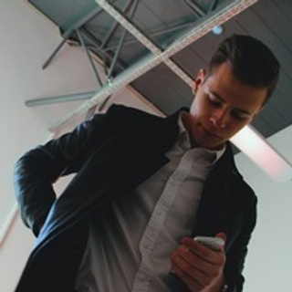 Ведущий Алексей Зубков. Ведущий на свадьбу в Москве Зубков Алексей