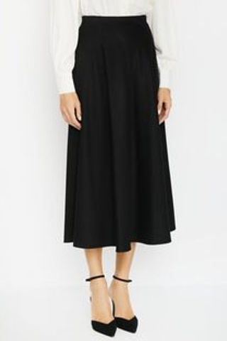 Эстетичная съемка школьной формы для визуализации официального стиля