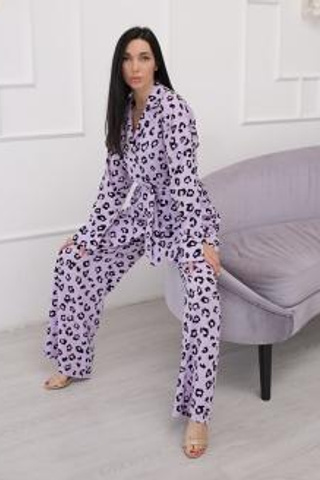 Профессиональная фотосъемка пижам с акцентом на вечерний стиль