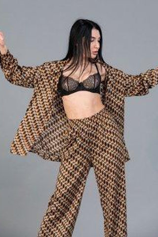 Профессиональная съемка с фокусом на текстуры и материалы