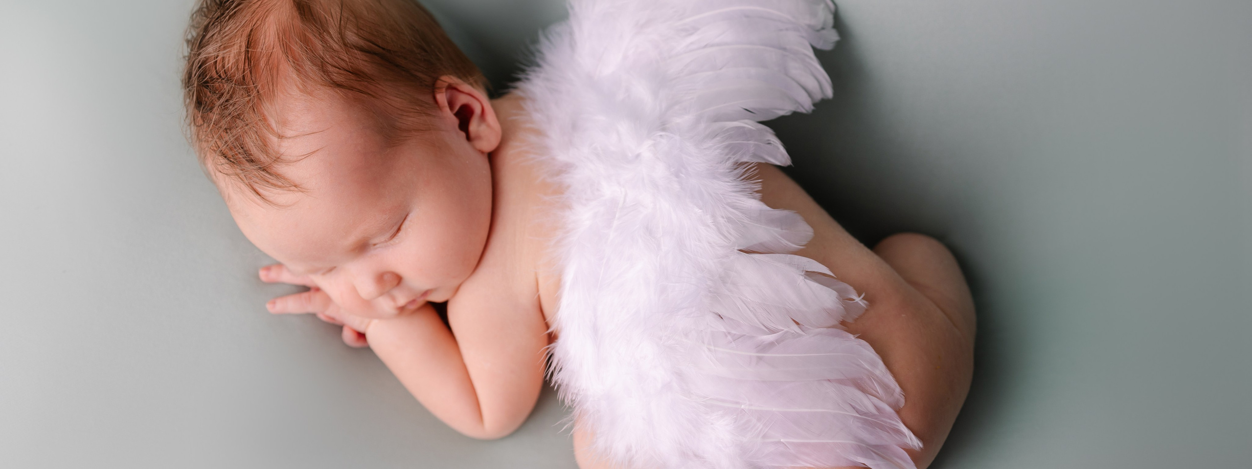 Klassisches Newbornshooting. Fotografin in München Dasha Antipina