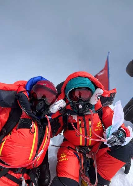 Лонг-лист «Стального ангела — 2022». CrazyCats на Манаслу. “Steel Angel”: women’s climbing award